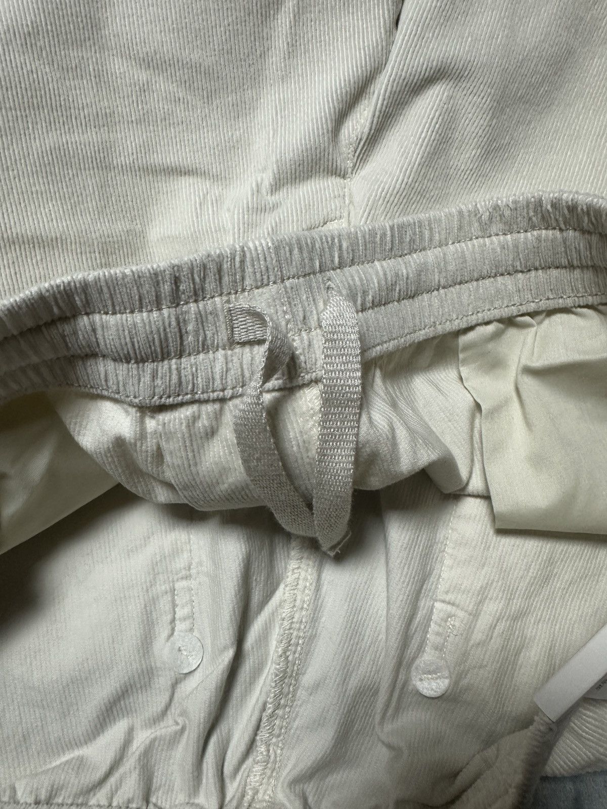 Uniqlo NWT Uniqlo Cream Off White Corduroy Pants Size XL Size US 36 / EU 52 - 5 Thumbnail