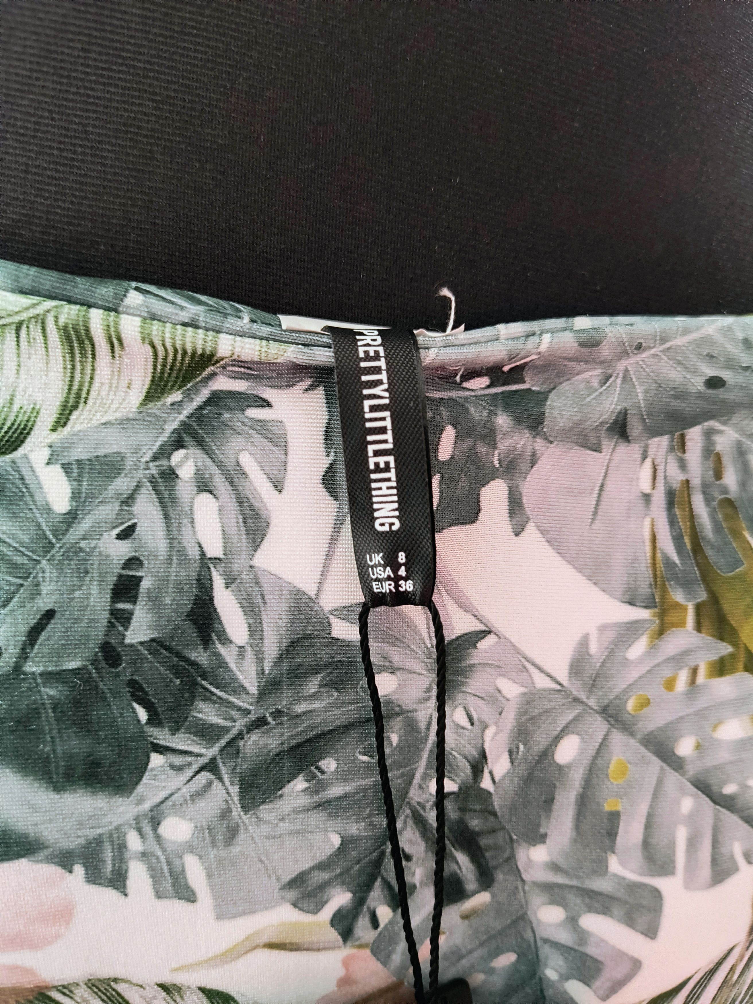PrettyLittleThing Swimsuit S / 36 / 8 · New with tag · PrettyLittleThing Size ONE SIZE - 3 Thumbnail