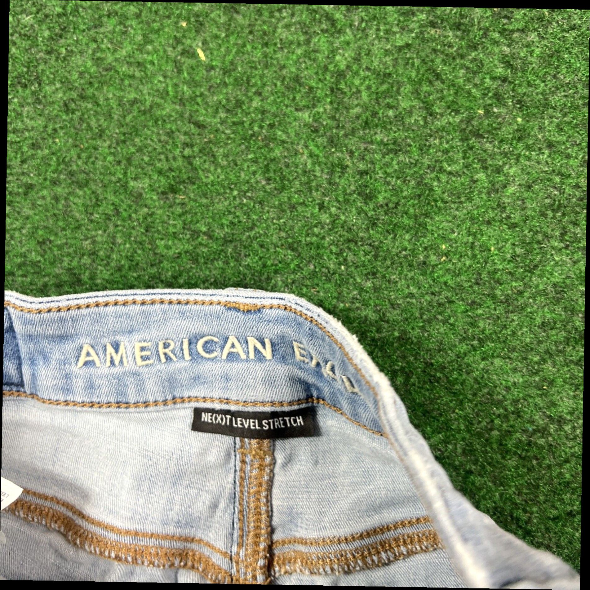American Eagle Outfitters American Eagle Women Shorts 00 Blue Light Wash Next Level Stretch Cuff Inseam 2" Size 40" / US 18 - 4 Thumbnail