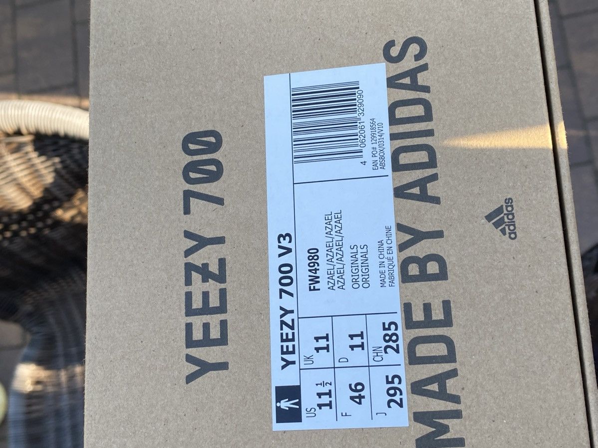 Yeezy YEEZY 700 Azael – Size 11.5 US – Excellent Condition, OG Box Size US 11.5 / EU 44-45 - 6 Thumbnail