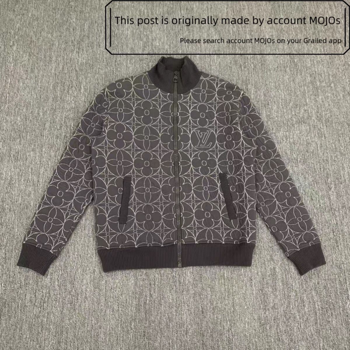 Louis Vuitton Sz M Louis Vuitton Logo Pattern Padded Jacket mojos1419 Size US M / EU 48-50 / 2 - 1 Thumbnail