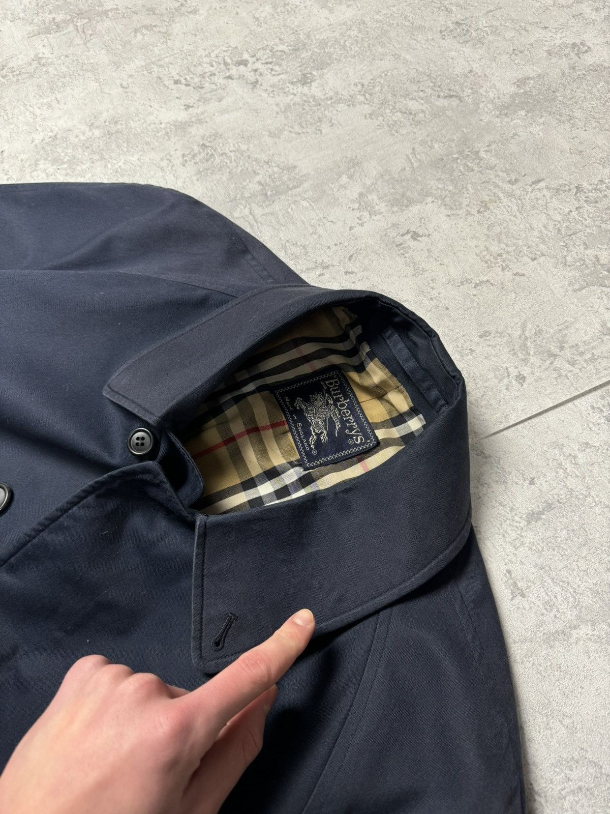Burberry Vintage Burberry Trench Coat Dark Blue Jacket Size L-XL Size XL / US 12-14 / IT 48-50 - 13 Thumbnail