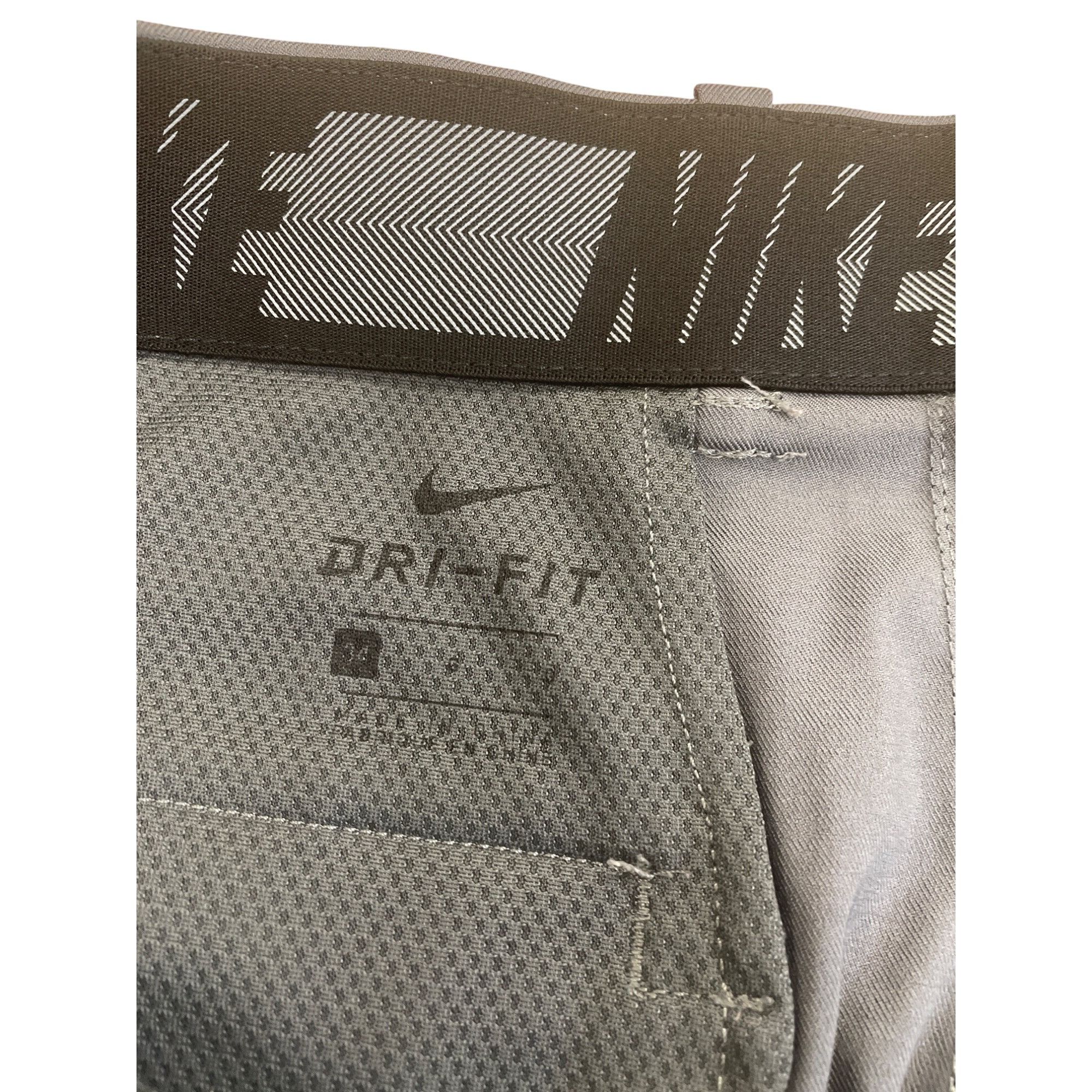Nike Nike Dri-FIT Mens Gray Golf Casual Shorts Size 34 SKU 8452 Size US 34 / EU 50 - 7 Thumbnail