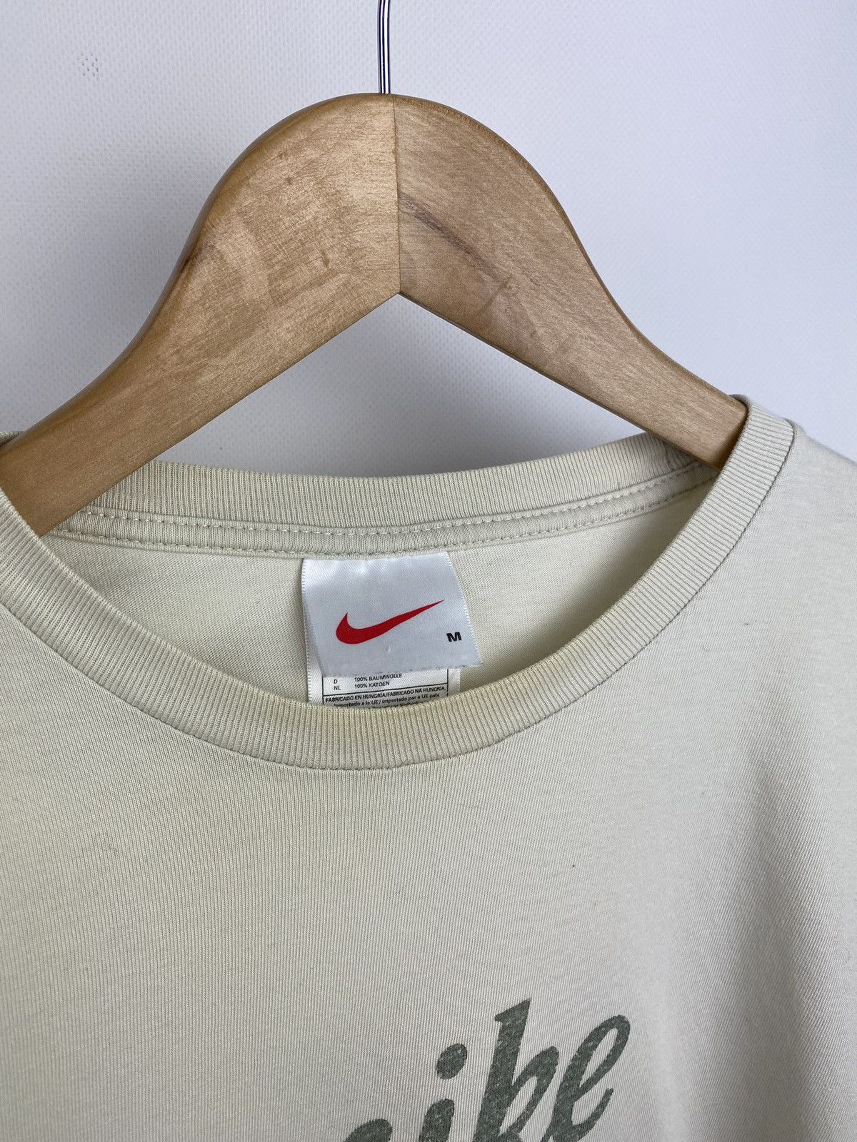 Vintage 90s Vintage Nike Big Logo men’s t shirt size M Size US M / EU 48-50 / 2 - 9 Thumbnail