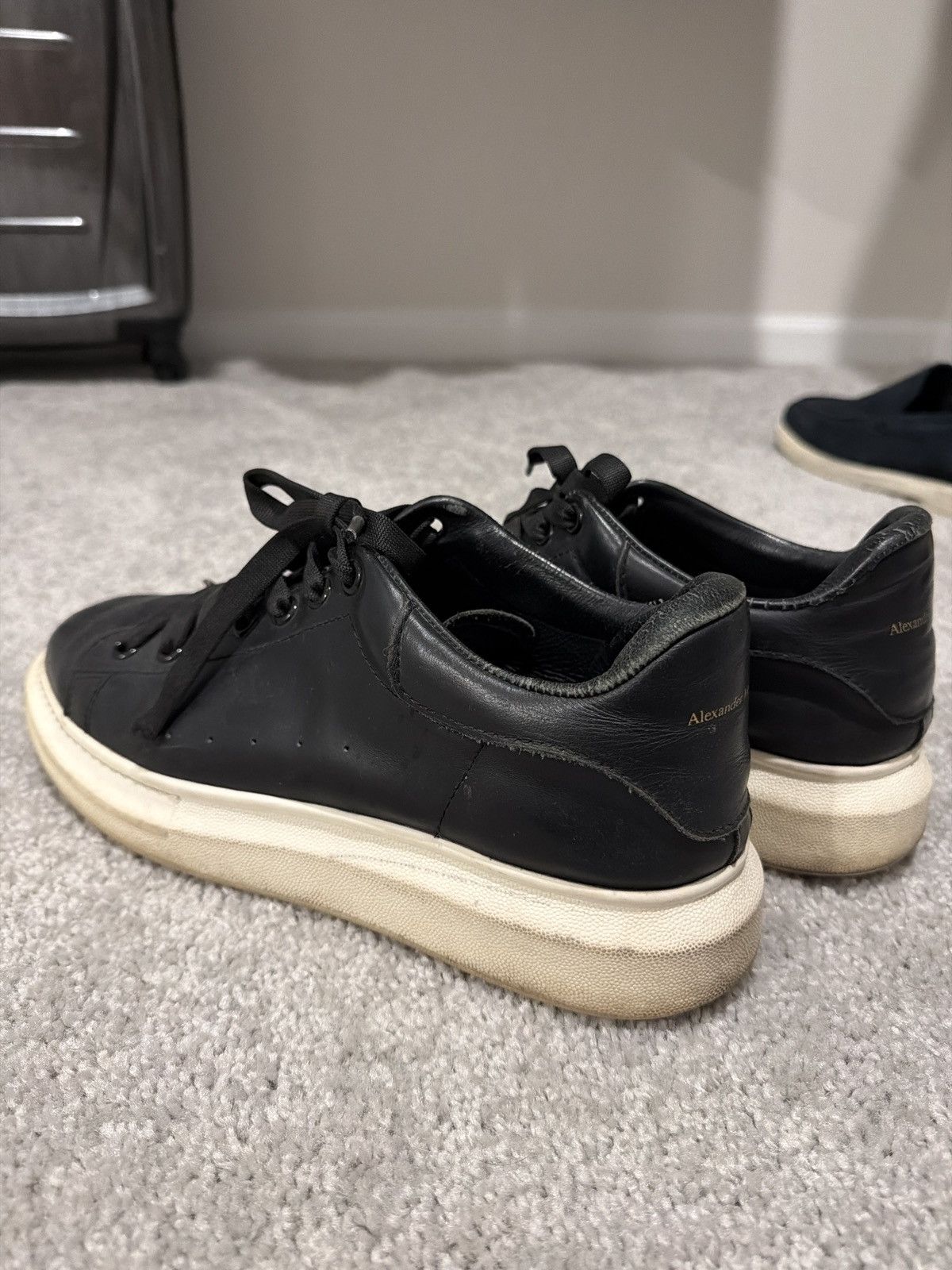 Alexander McQueen Alexander McQueen Sneakers Size US 10 / EU 43 - 1 Thumbnail