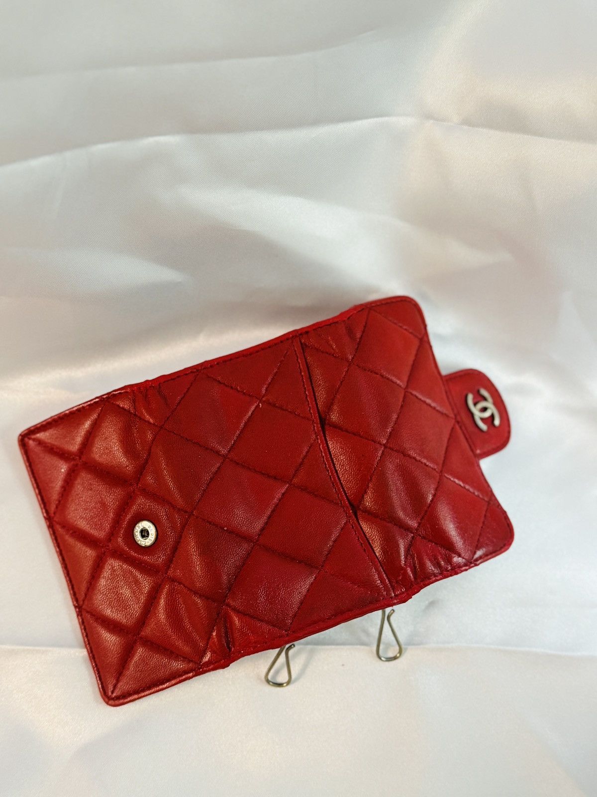 Chanel Caviar Quilted Classic Key Holder Wallet Red Size ONE SIZE - 11 Thumbnail
