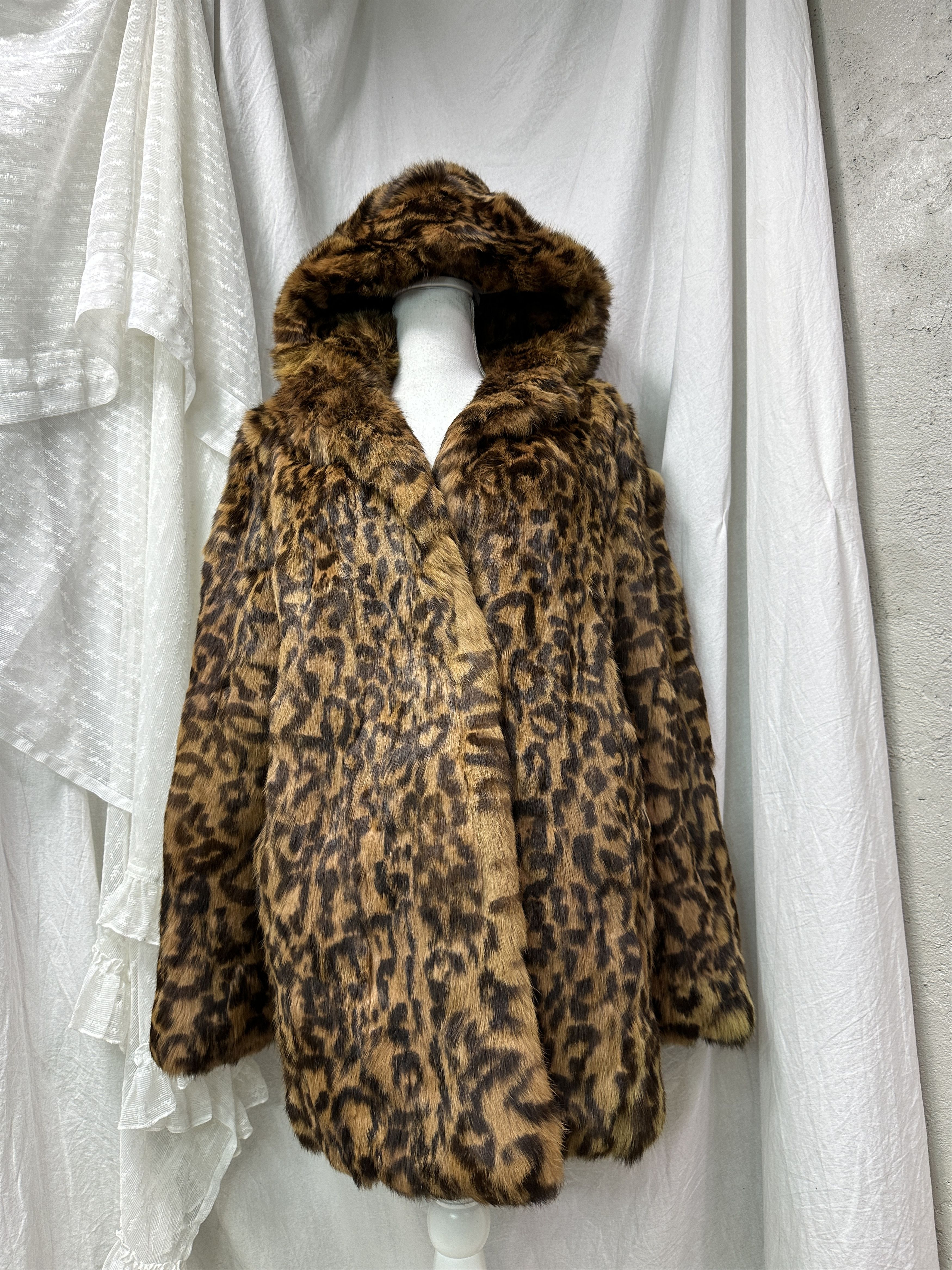 Vintage Vintage Old Money Hooded Cheetah Maxi Rabbit Fur 90s Size L / US 10 / IT 46 - 1 Thumbnail