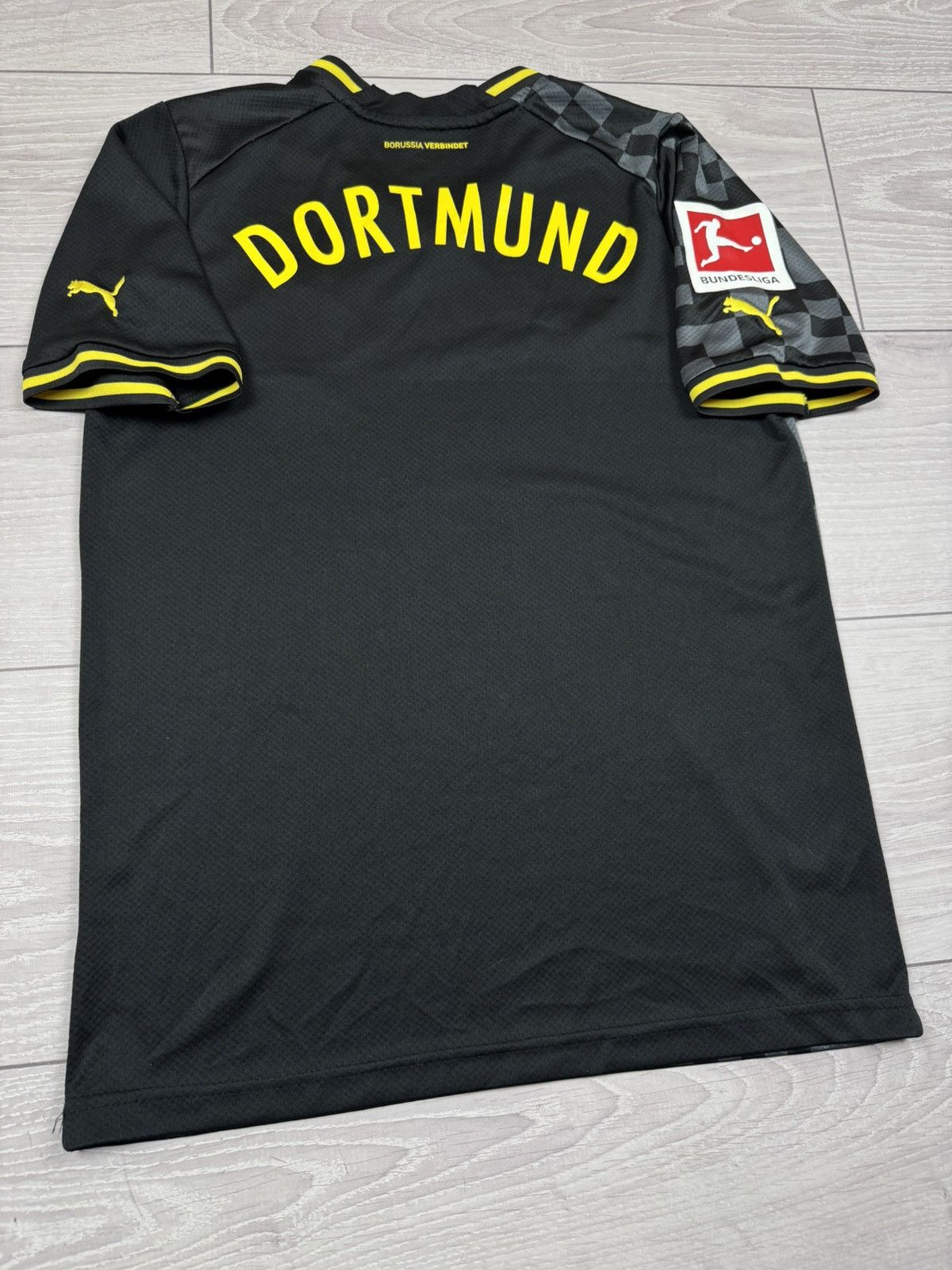 Puma Borussia Dortmund Puma 2022/2023 Away Jersey sz M Size US M / EU 48-50 / 2 - 6 Thumbnail