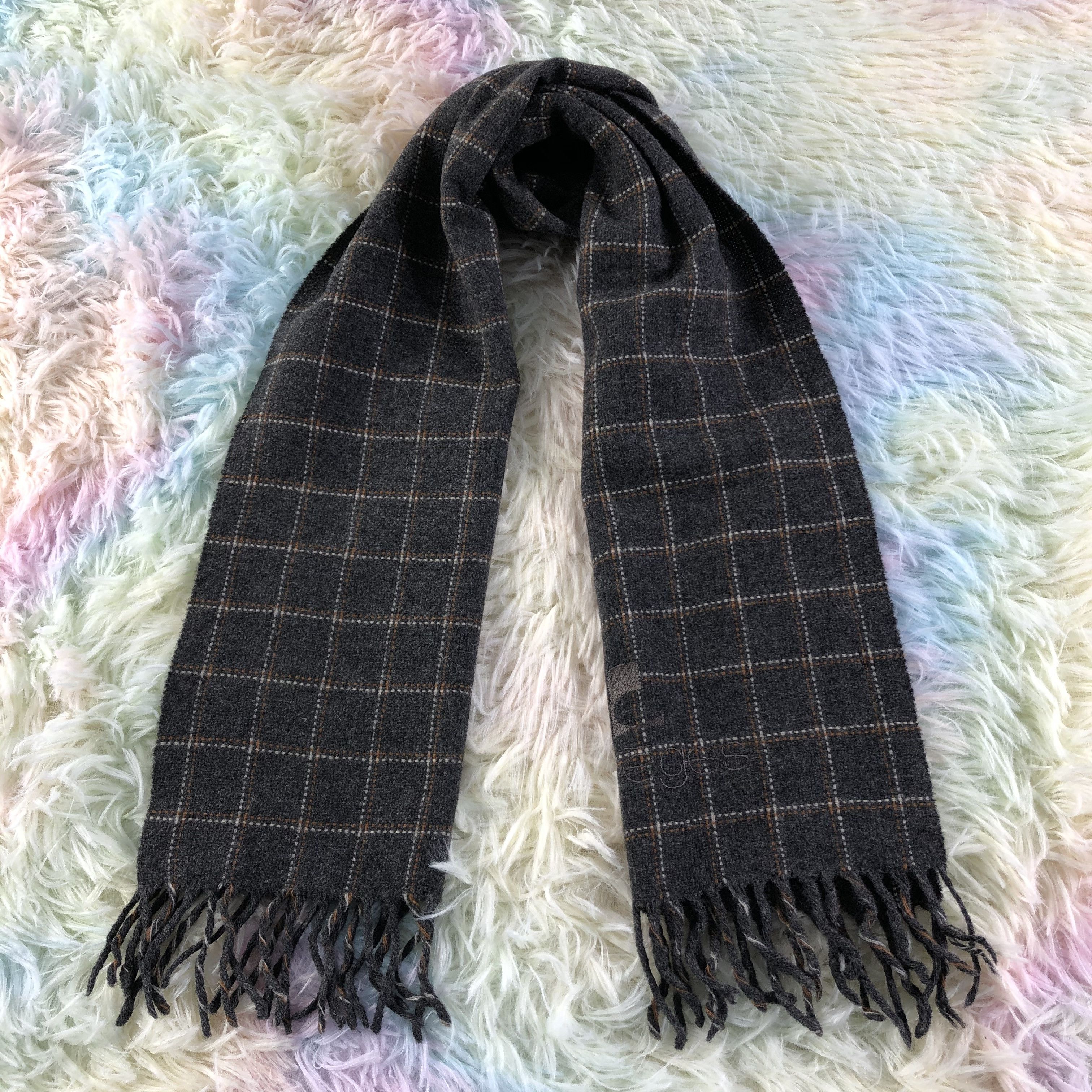 Courreges Courreges Scarf / Muffler / Neckwear - KM520 Size ONE SIZE - 1 Thumbnail