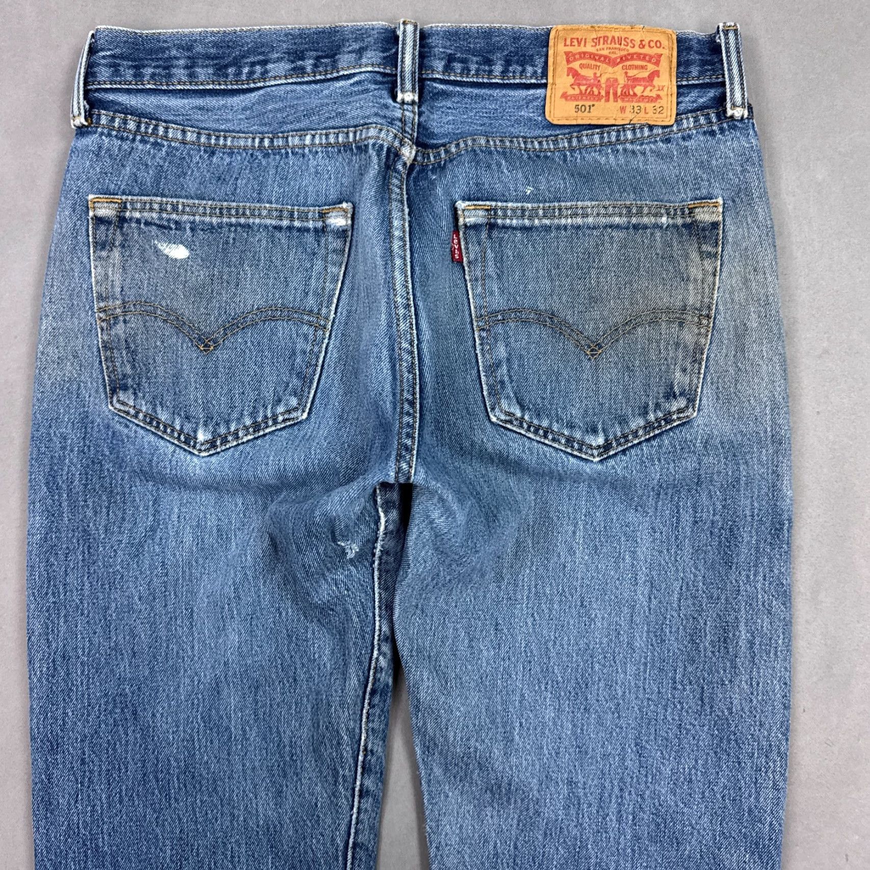 Levi's Levi's 501 Jeans Men 32x30 Blue Pant Button Fly Faded Thrash Repaired (Tag33x32) Size US 33 - 7 Thumbnail