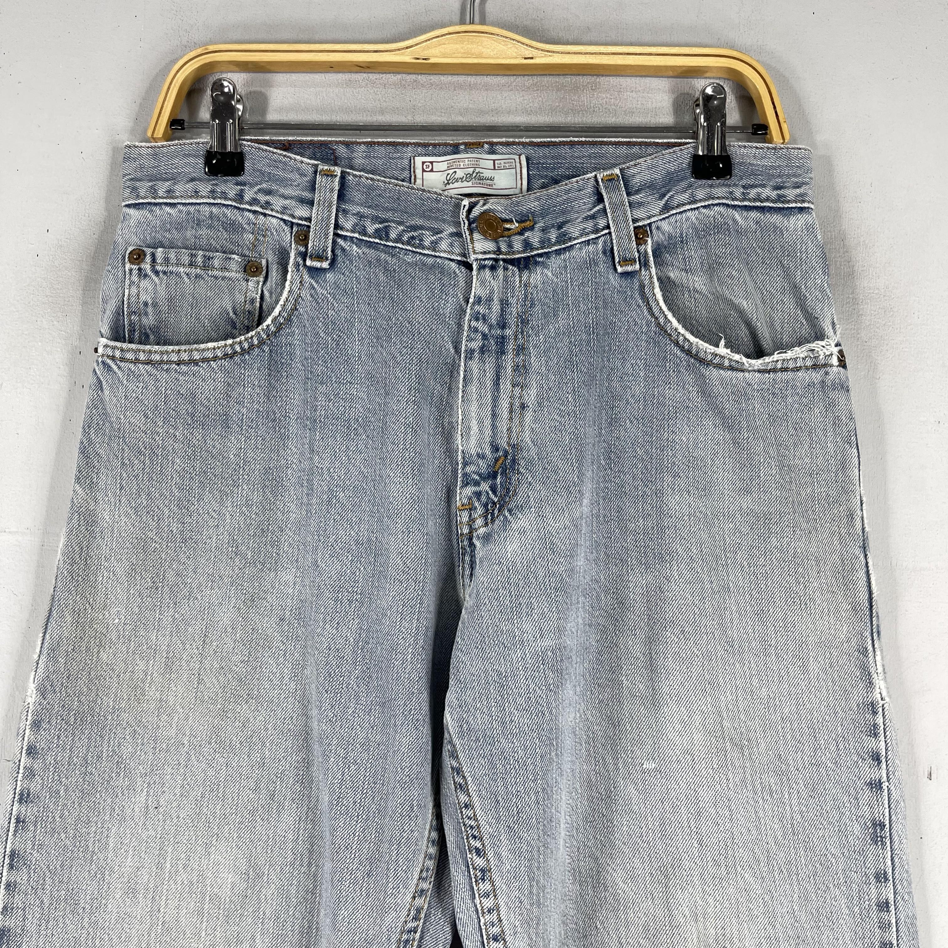 Levi's Size 31 Vintage Levis Signature Distressed Medium Wash Jeans Size US 31 - 2 Thumbnail