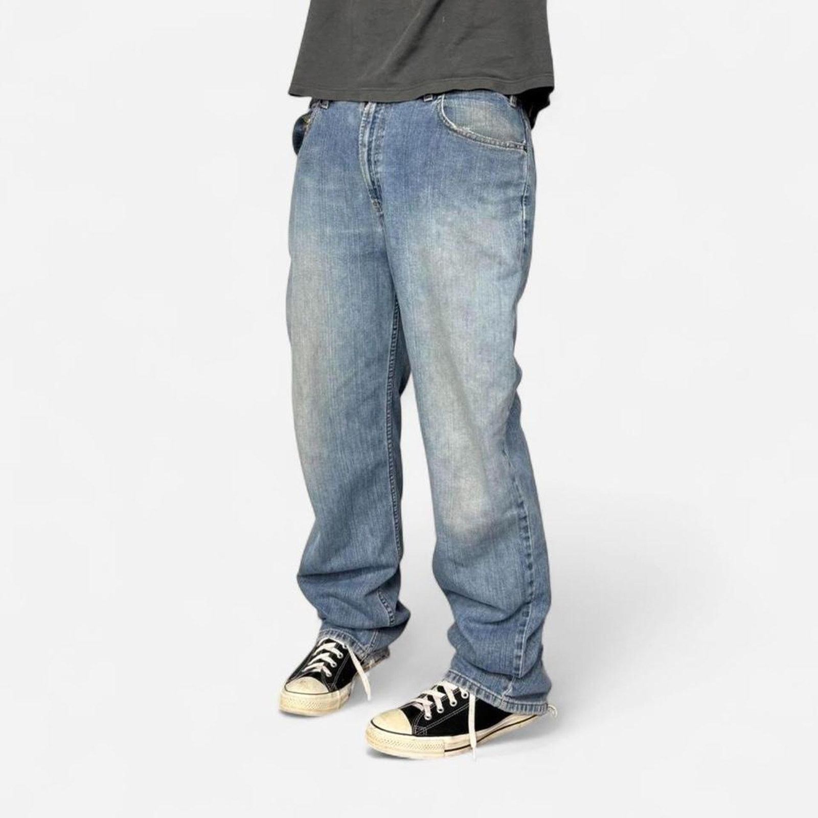 Old Navy 2000s Old Navy Baggy Light Wash Faded Jeans Size US 36 / EU 52 - 2 Thumbnail