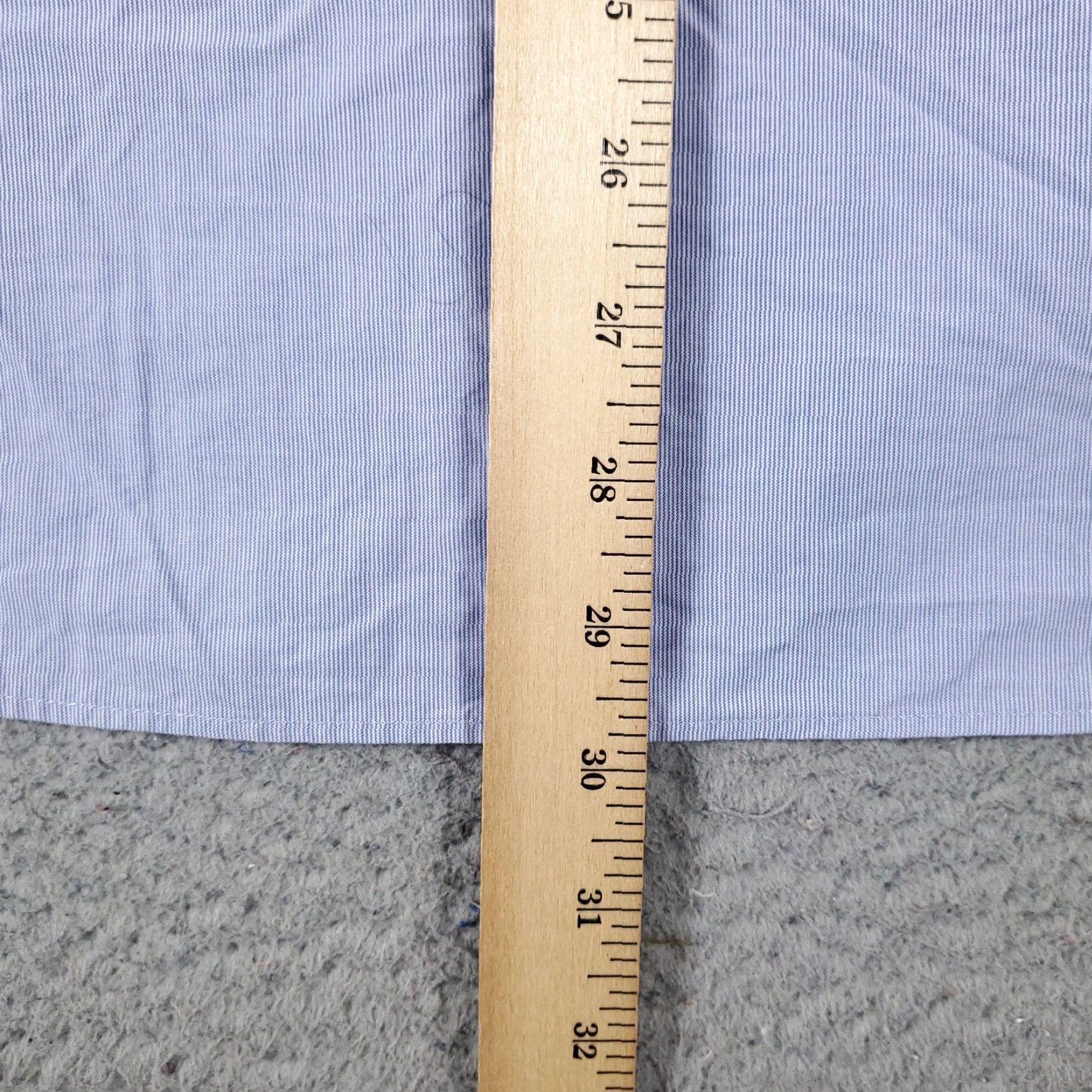 Tommy Hilfiger Tommy Hilfiger Men's XL Blue Solid Casual Button-Up Long Sleeve Shirt Size US XL / EU 56 / 4 - 6 Thumbnail