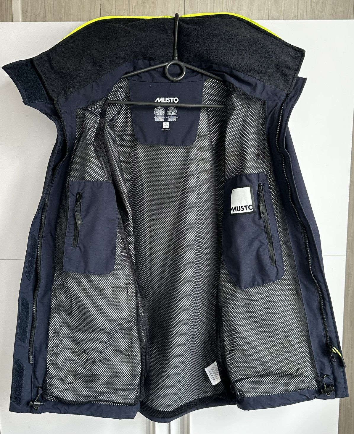 Musto Musto BR1 Sailing Jacket Women's Size 10 Waterproof Yachting Size S / US 4 / IT 40 - 10 Thumbnail