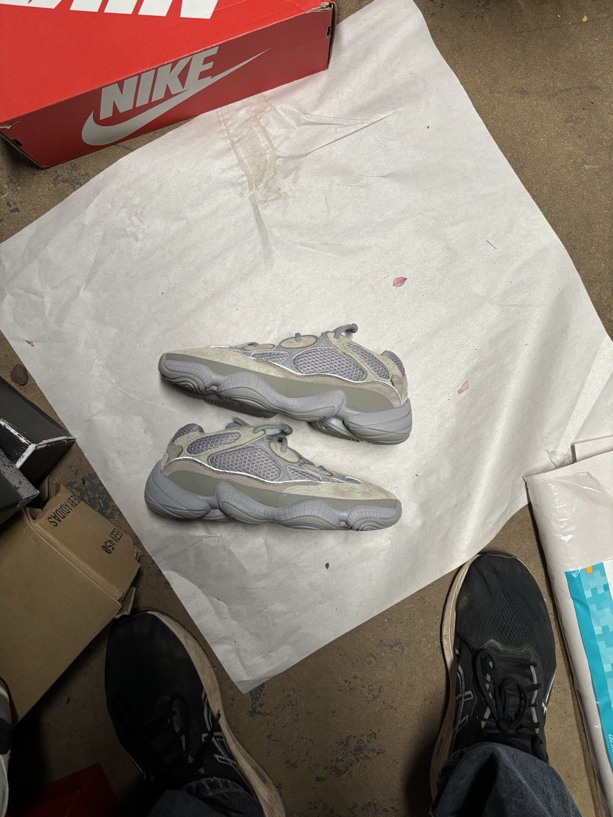 Yeezy adidas Yeezy 500 Stone Salt Size US 8 / EU 41 - 1 Thumbnail