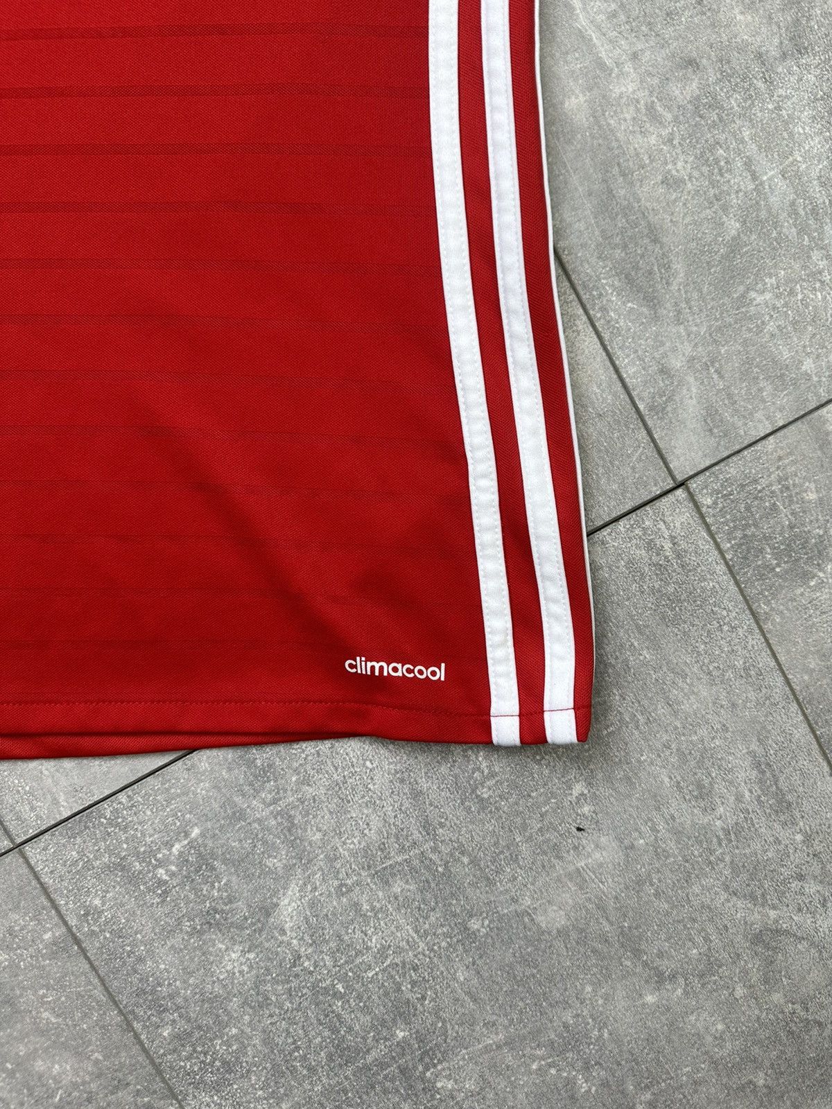 Vintage Adidas FC Bayern Home Soccer Jersey Size US S / EU 44-46 / 1 - 3 Thumbnail