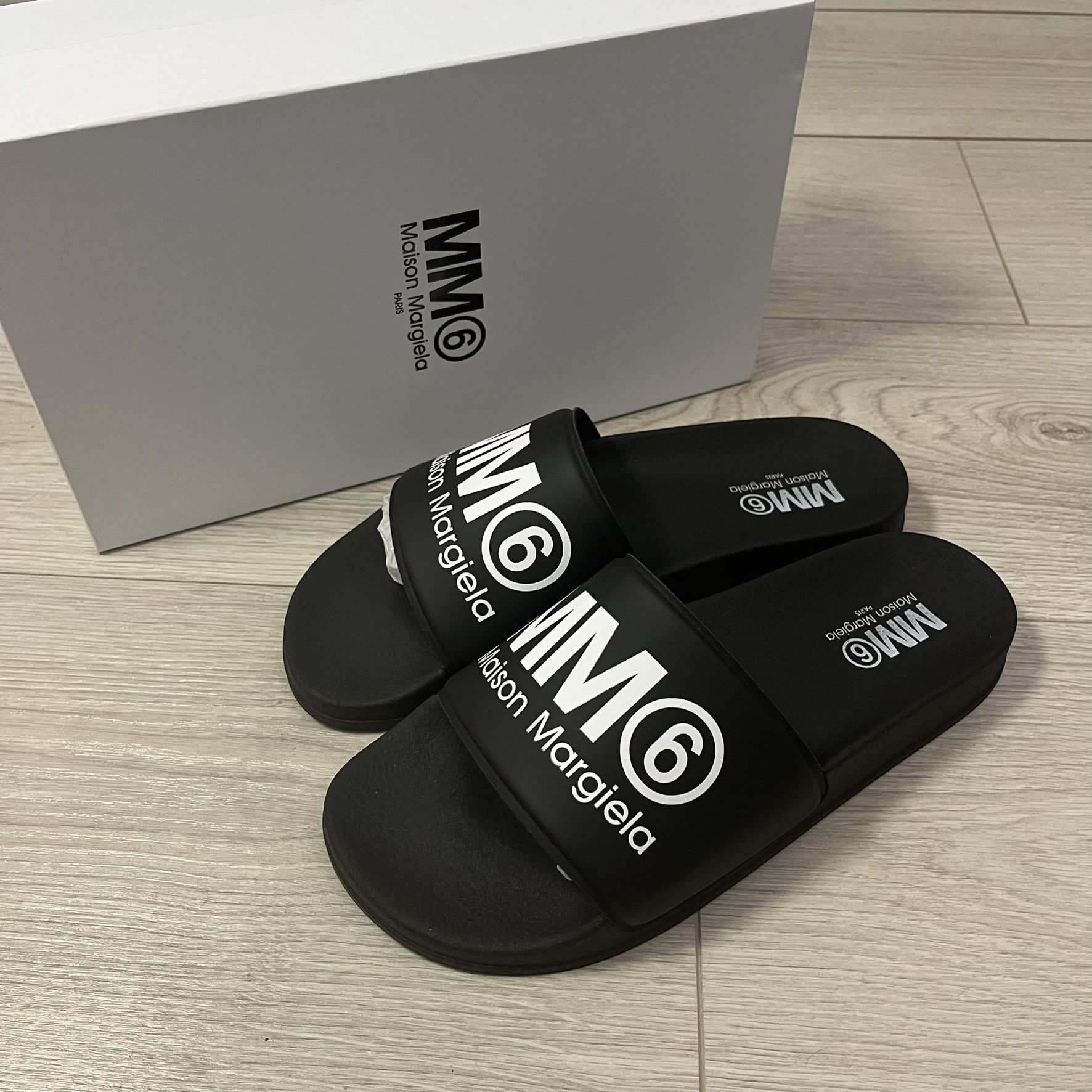 Maison Margiela mm6 maison margiela slippers Size US 9 / IT 39 - 1 Thumbnail