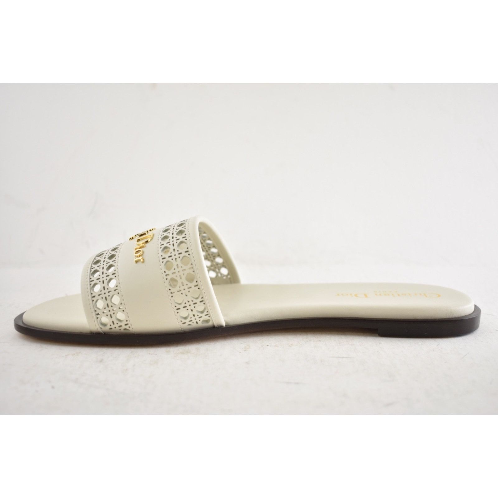 Dior Dior D-Lane Dway Micro Cannage Off White Leather Slide 39 Size US 8 / IT 38 - 16 Thumbnail