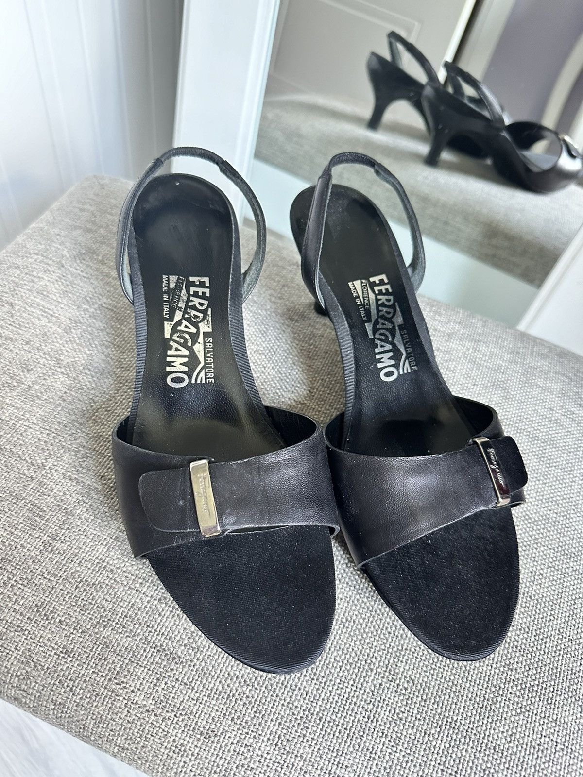 Salvatore Ferragamo Salvadore Ferragamo black heel Size US 7 / IT 37 - 8 Thumbnail