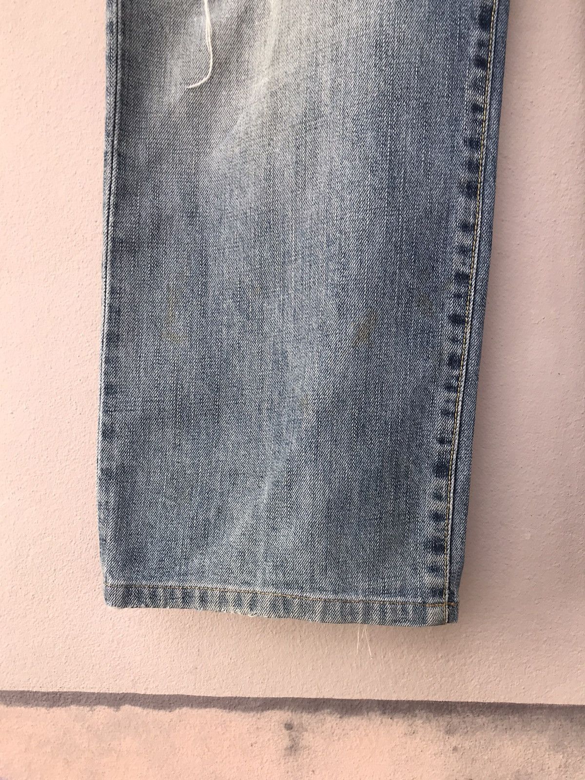 Uniqlo Uniqlo Distressed Denim Size US 35 - 5 Thumbnail