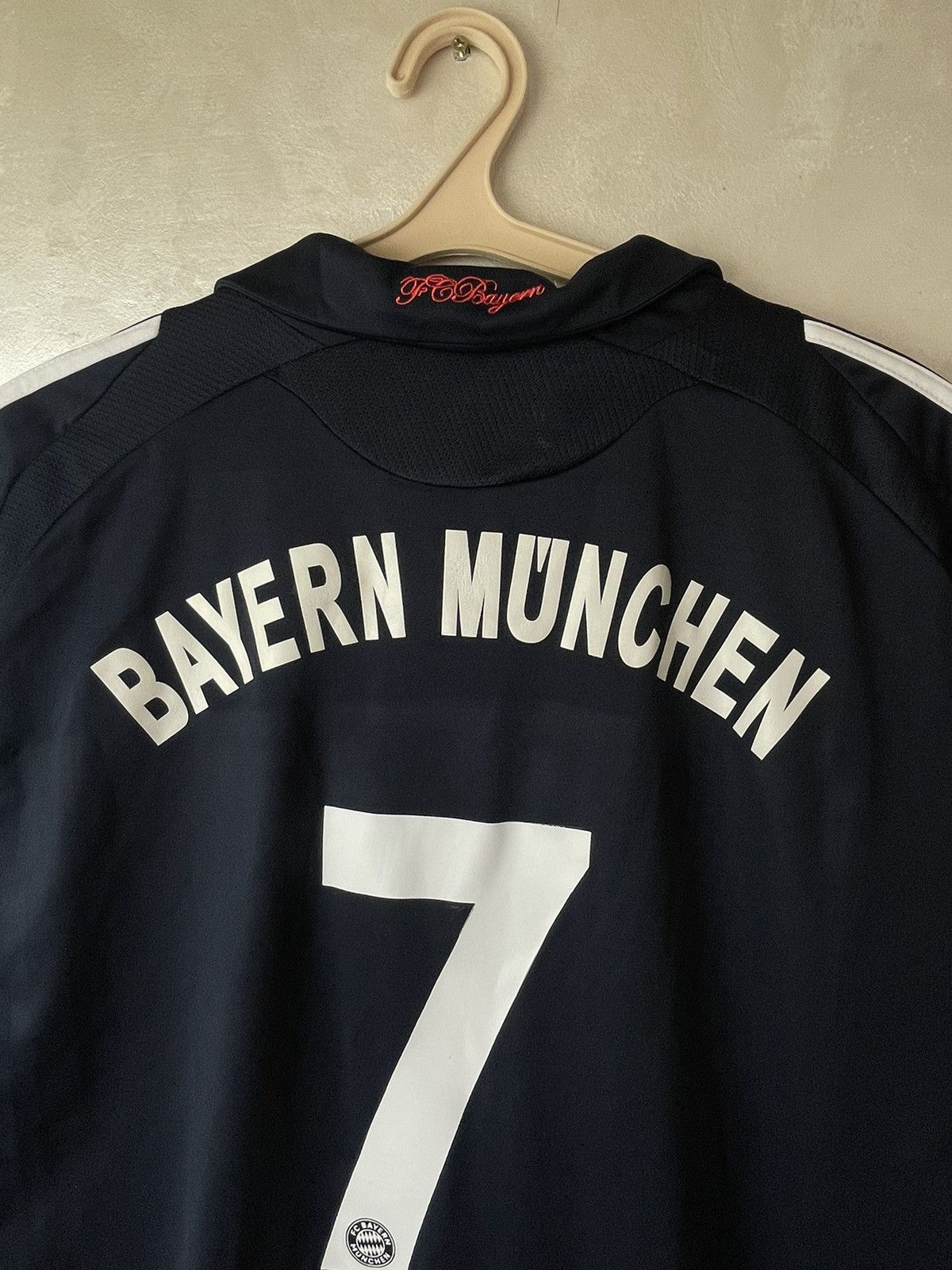 Adidas RIBERY BAYERN MUNICH 2008 2009 AWAY SOCCER JERSEY ADIDAS Size US XL / EU 56 / 4 - 3 Thumbnail