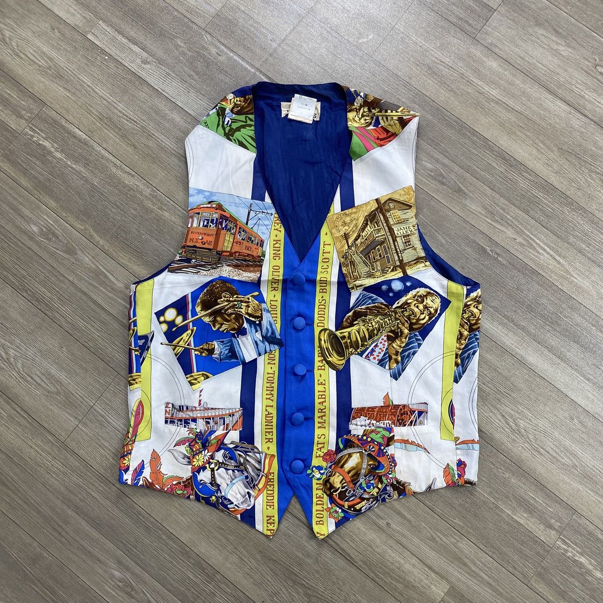 Hermes 1990s Vintage Hermes Paris New Orlens Creole Jazz Silk Vest Size US M / EU 48-50 / 2 - 1 Thumbnail