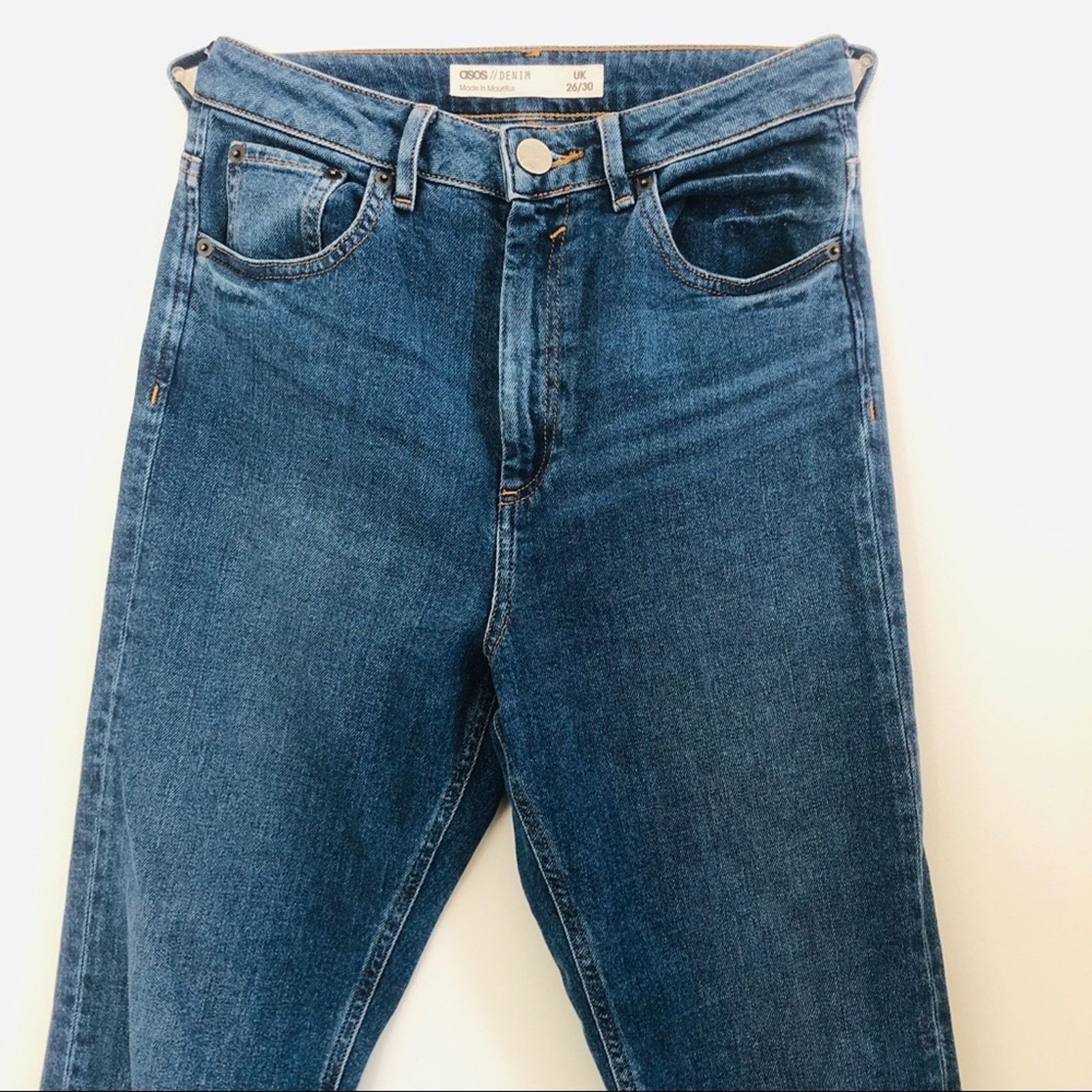 Asos ASOS Medium Blue Wash Straight Leg Mom High Rise Denim Jeans Size 26" / US 2 / IT 38 - 2 Thumbnail