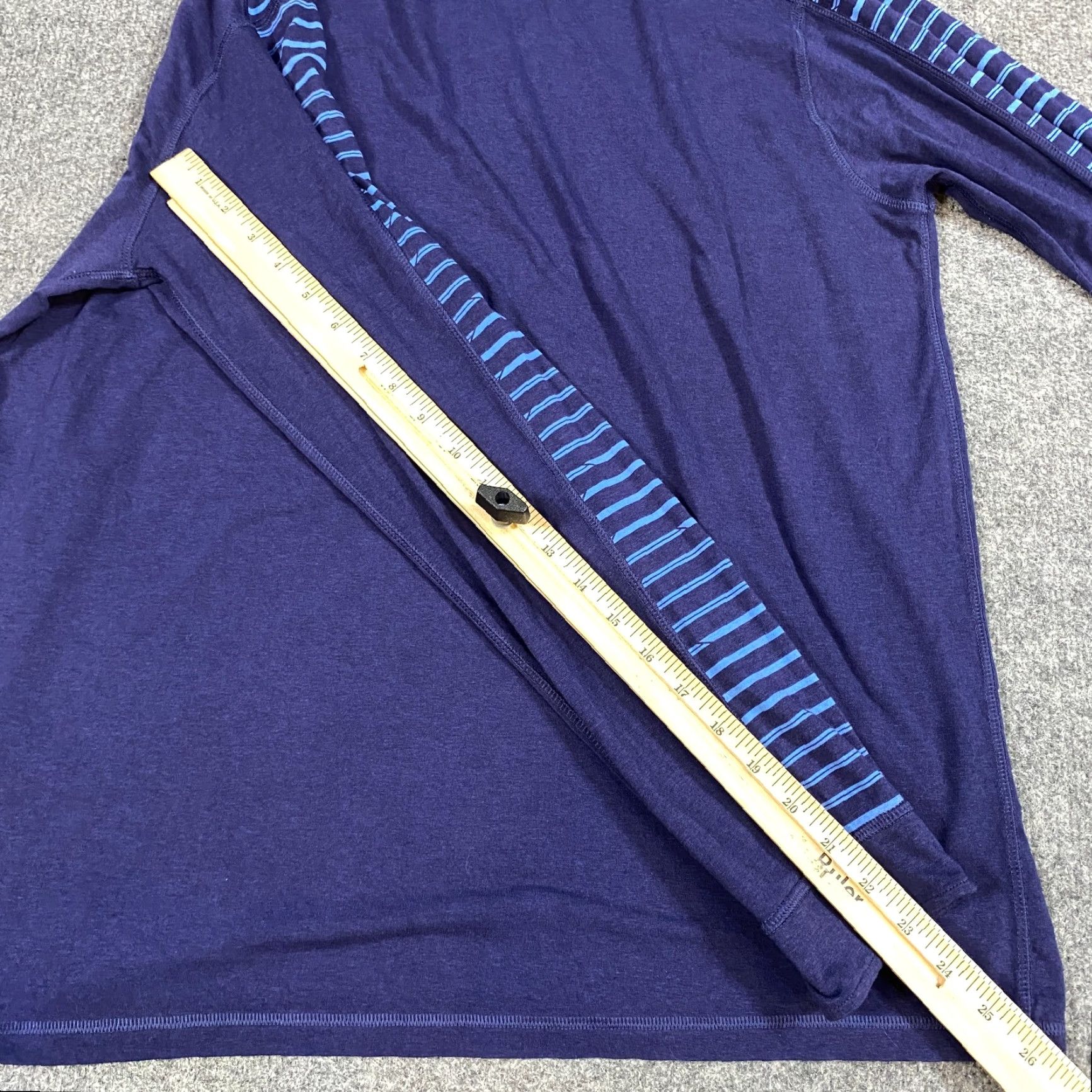 Vintage Tasc Shirt XL Blue Solid 1/4 Zip Pullover Long Sleeve Bamboo Cotton Organic Knit Blended Fabric Men Activewear Pullover 1/4 Zip Sports Size US XL / EU 56 / 4 - 7 Thumbnail