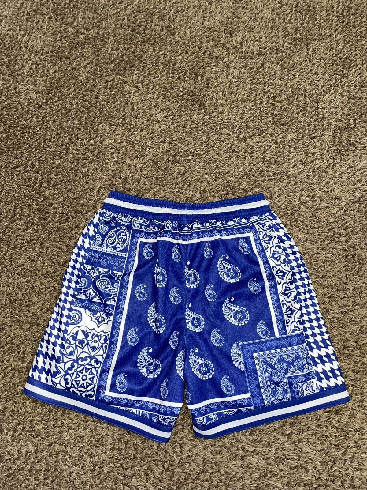 Designer Kinetic Kings Blue Paisley Mesh Shorts Size US 30 / EU 46 - 4 Thumbnail
