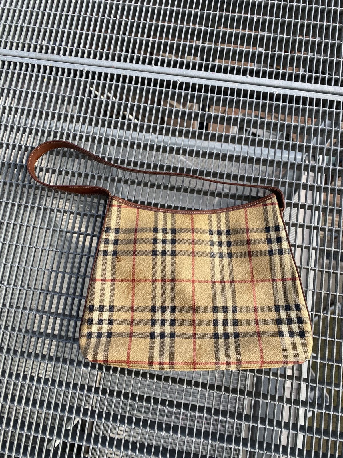 Burberry Burberry Nova Check Streetwear Leather Handbag Size ONE SIZE - 10 Thumbnail