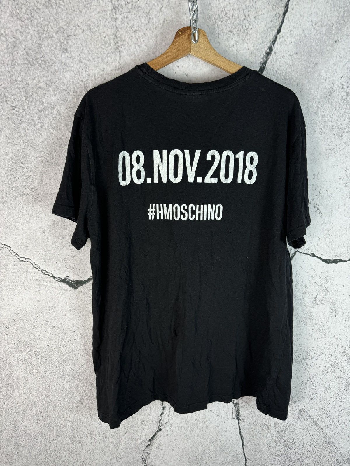 H&M × Moschino H&M x Moschino staff tshirt Size US XL / EU 56 / 4 - 2 Thumbnail