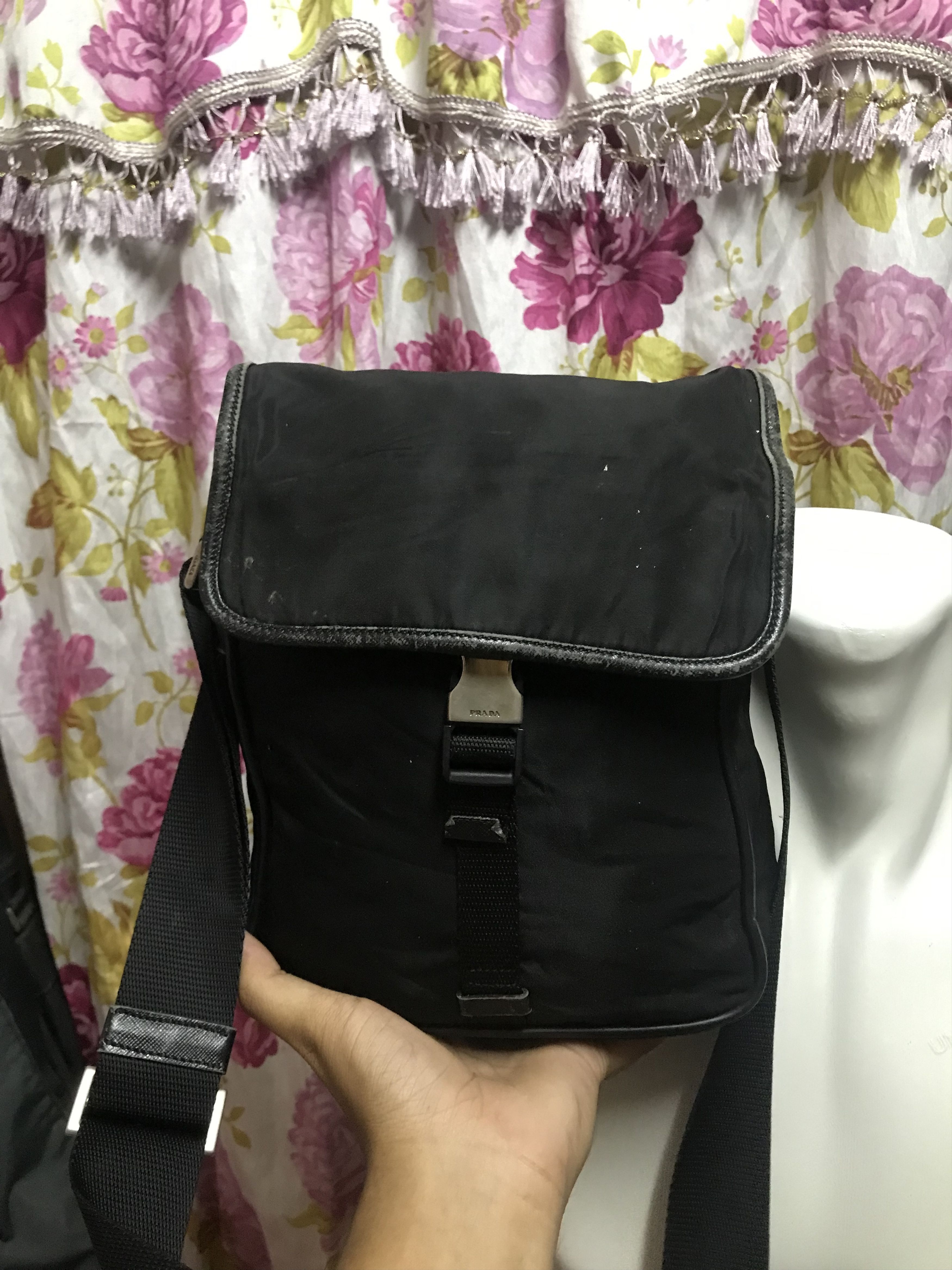 Prada Vintage Prada Black Shoulder Size ONE SIZE - 3 Thumbnail