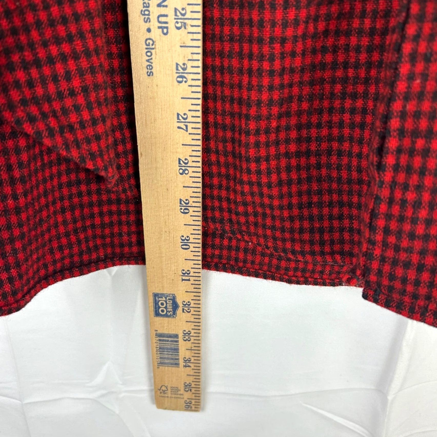 Vintage VINTAGE Woolrich Flannel Shirt Mens L Red Black Micro Check Wool Blend Made USA Shirt Mens L Red Black Micro Check Wool Blend Made USA Size US L / EU 52-54 / 3 - 6 Thumbnail
