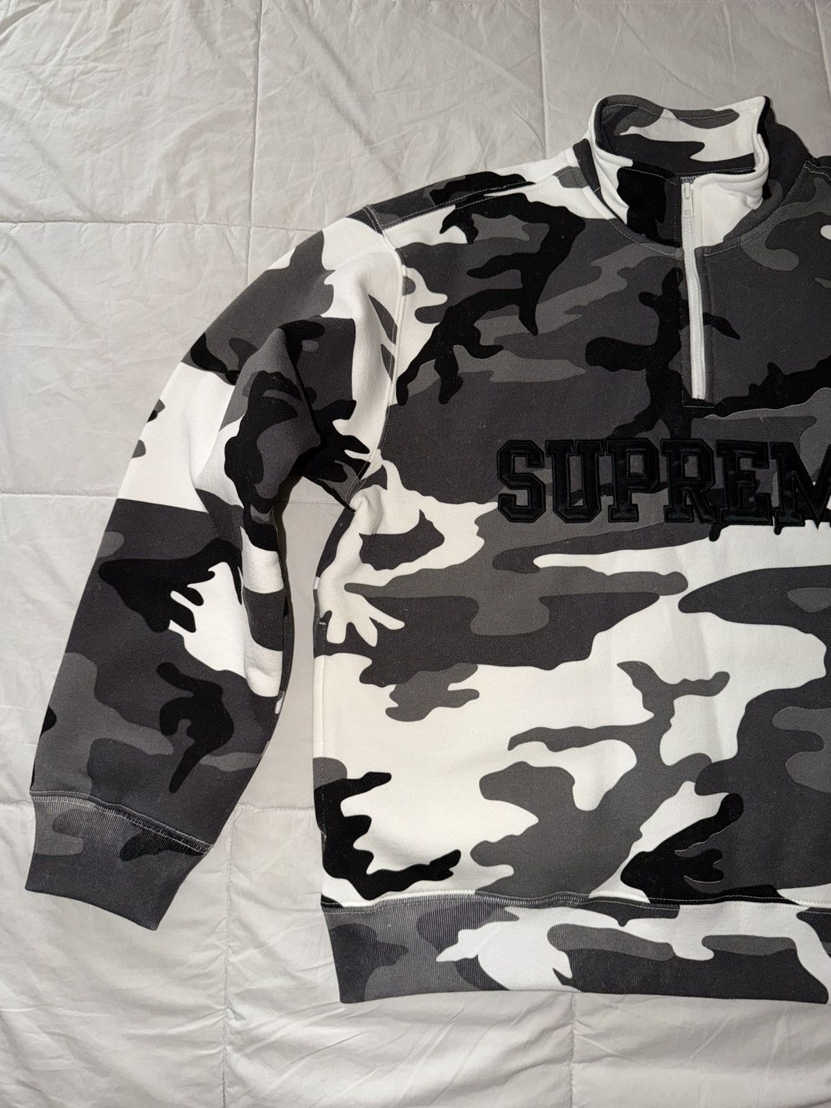 Supreme Supreme shop flag Seoul half zip pullover snow camo (medium) Size US M / EU 48-50 / 2 - 2 Thumbnail
