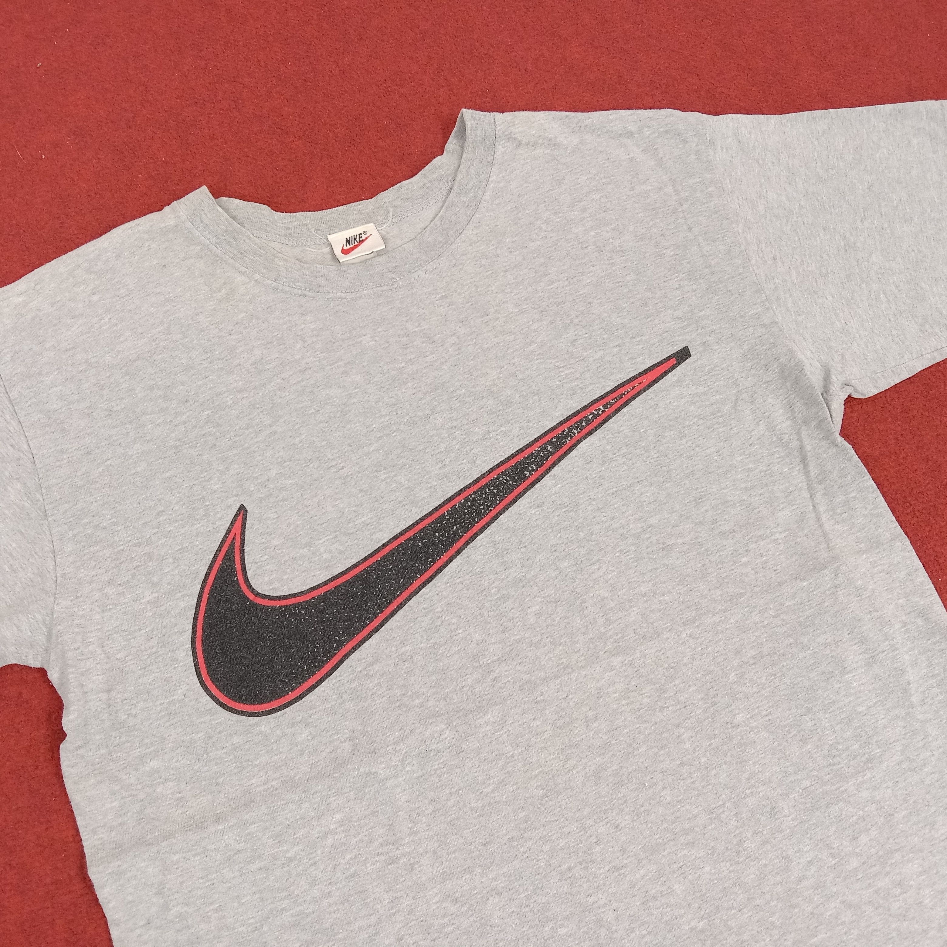 Nike × Vintage Nike Big Swoosh Streetwear Style Vintage Tshirt Size US M / EU 48-50 / 2 - 2 Thumbnail