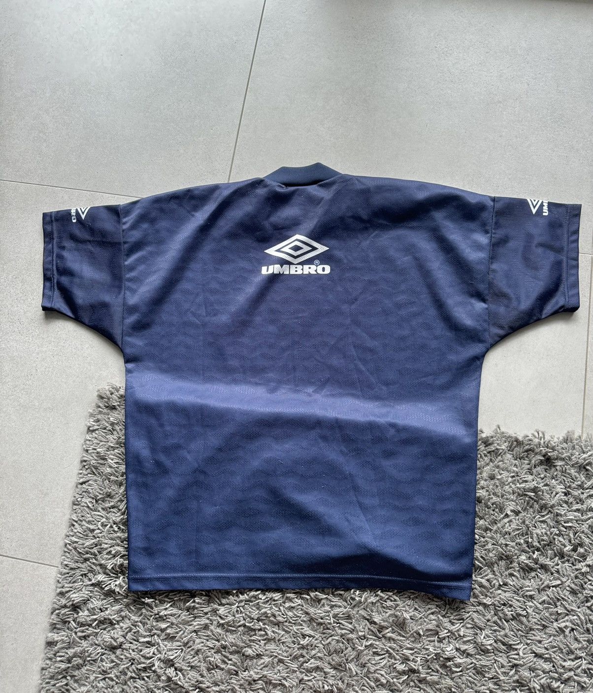 Umbro × Vintage Vintage England 1996 🏴󠁧󠁢󠁥󠁮󠁧󠁿 soccer jersey football t-shirt Size US S / EU 44-46 / 1 - 12 Thumbnail
