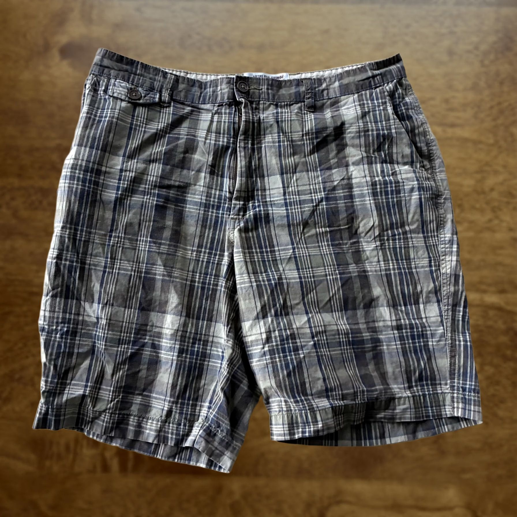 Vintage VINTAGE? (No) Y2K Authentic Chinos Chino Shorts Mens 36 Gray Plaid Cotton 9" Inseam Summer Size US 36 / EU 52 - 1 Thumbnail