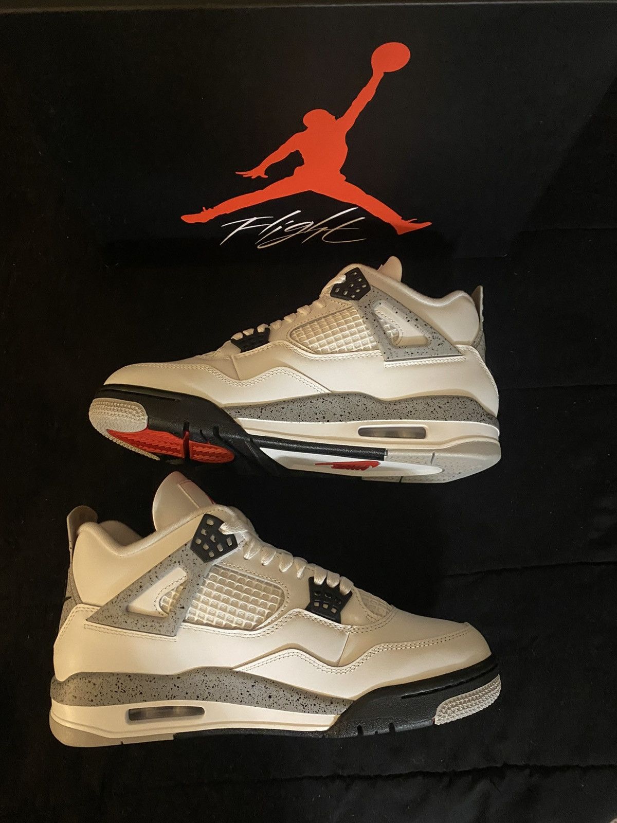 Jordan Brand × Nike White cement Jordan 4 Size US 9 / EU 42 - 2 Thumbnail