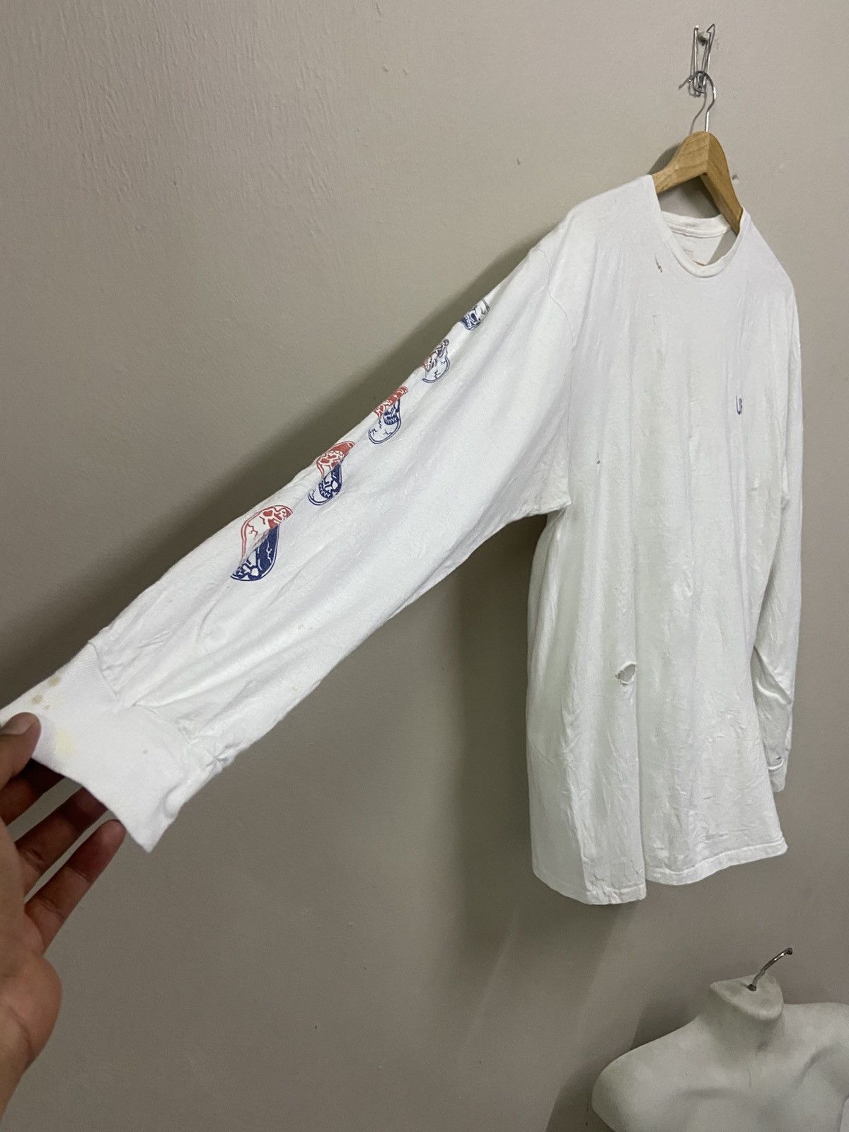 Vans Distress Vans Skull Tee Long Sleeve Size US XL / EU 56 / 4 - 5 Thumbnail