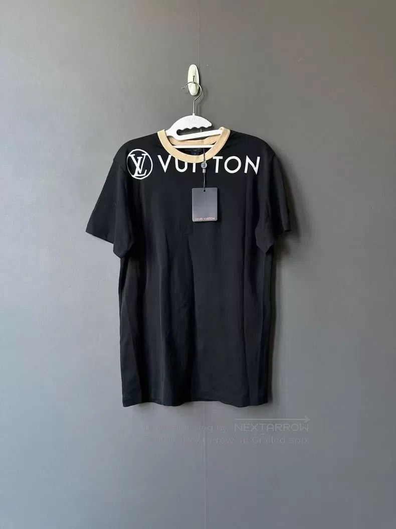 Louis Vuitton Louis Vuitton Color-block neckline logo short sleeve Size US S / EU 44-46 / 1 - 1 Thumbnail