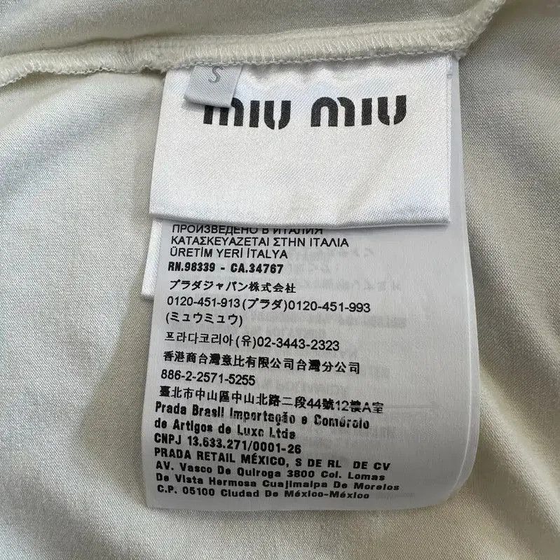 Miu Miu White Cotton Graphic T-Shirt .