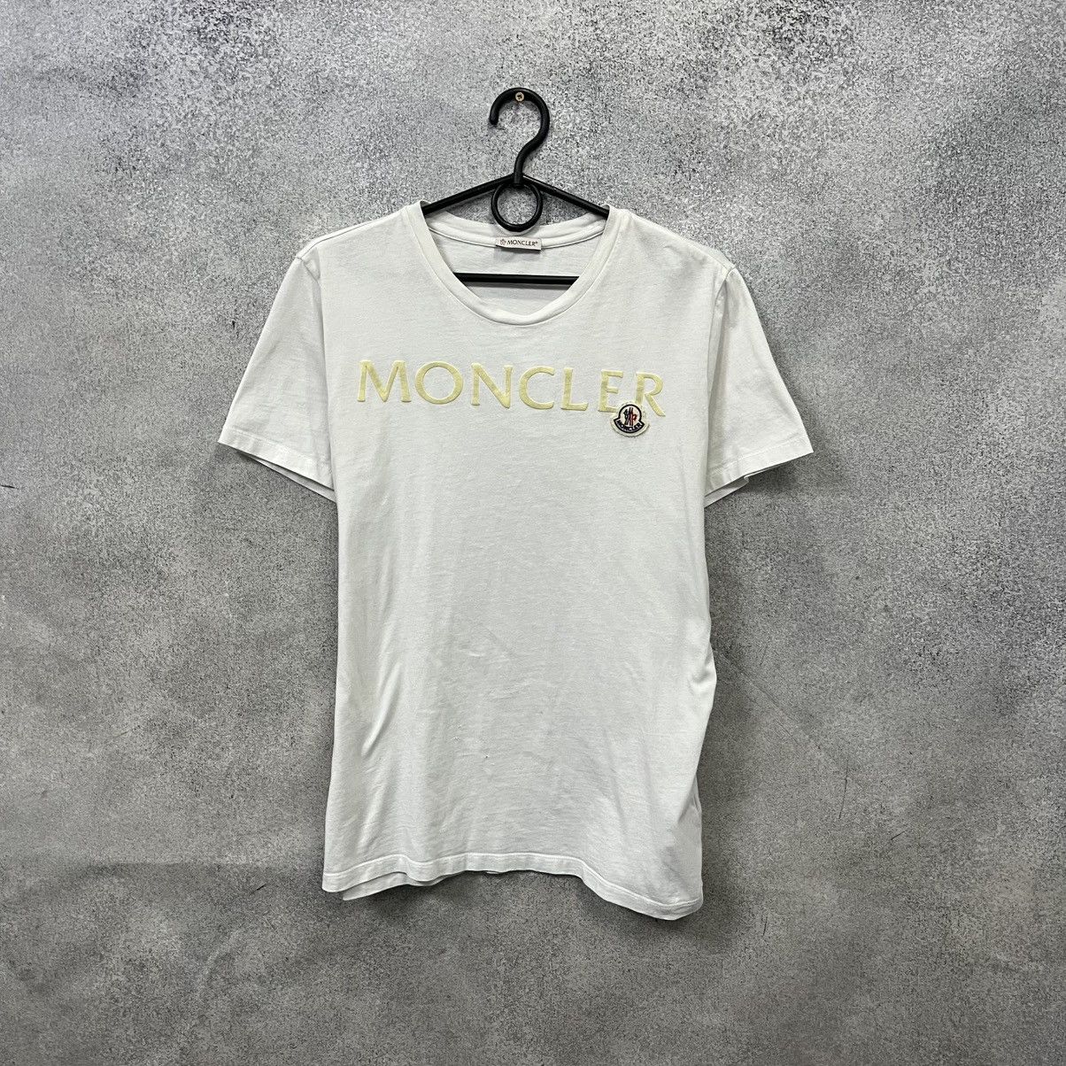 Moncler Moncler T Shirt Big Logo White Size US L / EU 52-54 / 3 - 1 Thumbnail