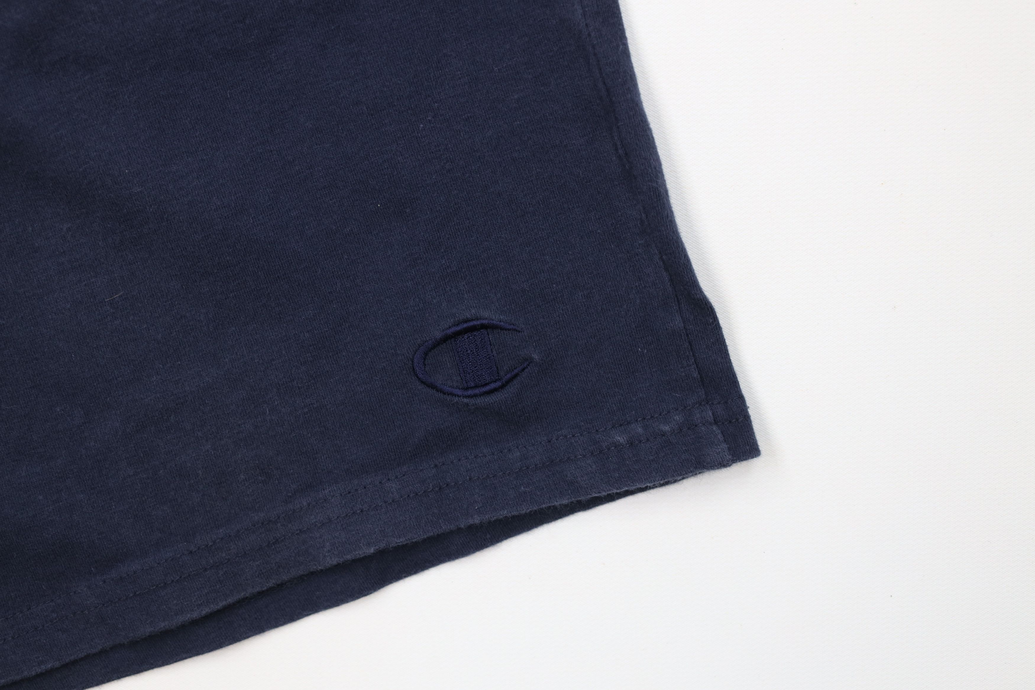 Champion Vintage 90s Champion Monochrome Above Knee Shorts Navy Blue Size US 32 / EU 48 - 5 Thumbnail