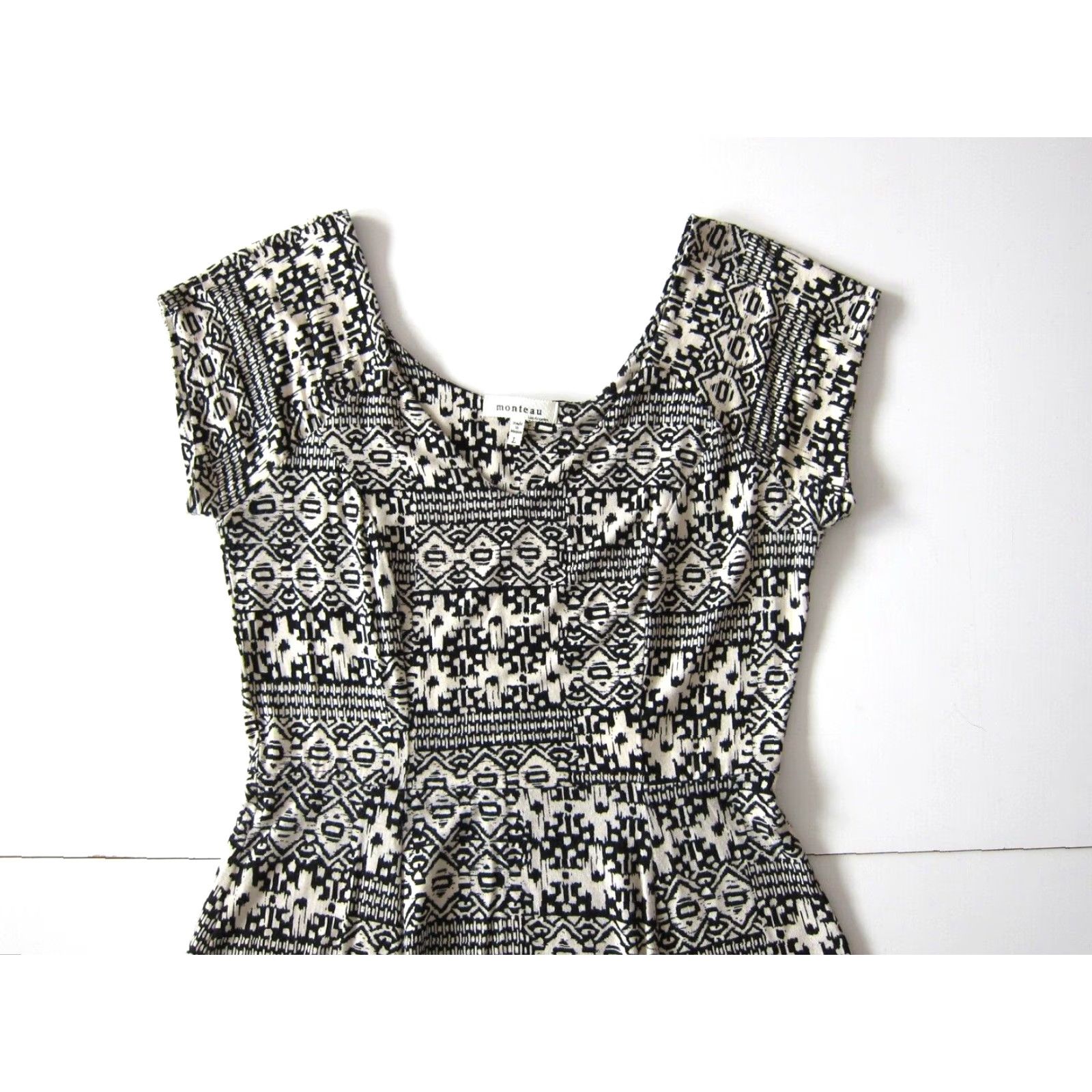Vintage Monteau Black Ivory Batik Stretch V-Neck Short Sleeve Empire Dress Women Large Size 36" / US 14 / IT 50 - 7 Thumbnail