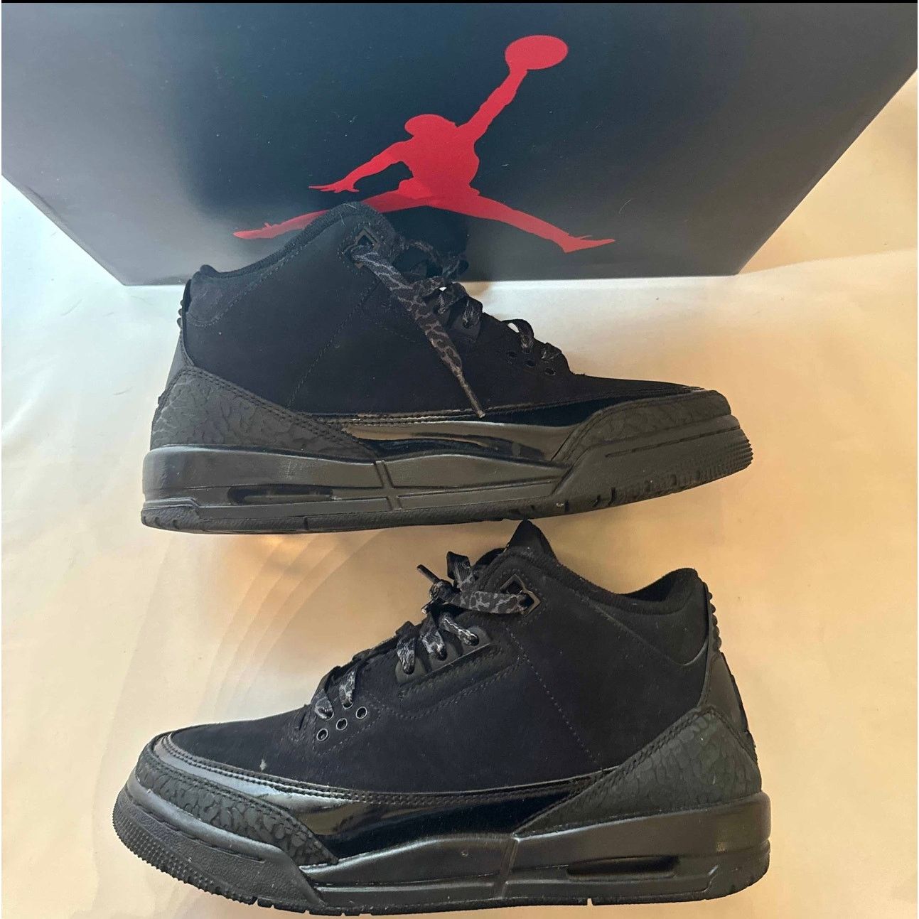 Jordan Brand × Nike Size 6.5 - Air Jordan 3 Retro GS Black Cat 2025 Men's Shoes Size US 6.5 / EU 39-40 - 2 Thumbnail