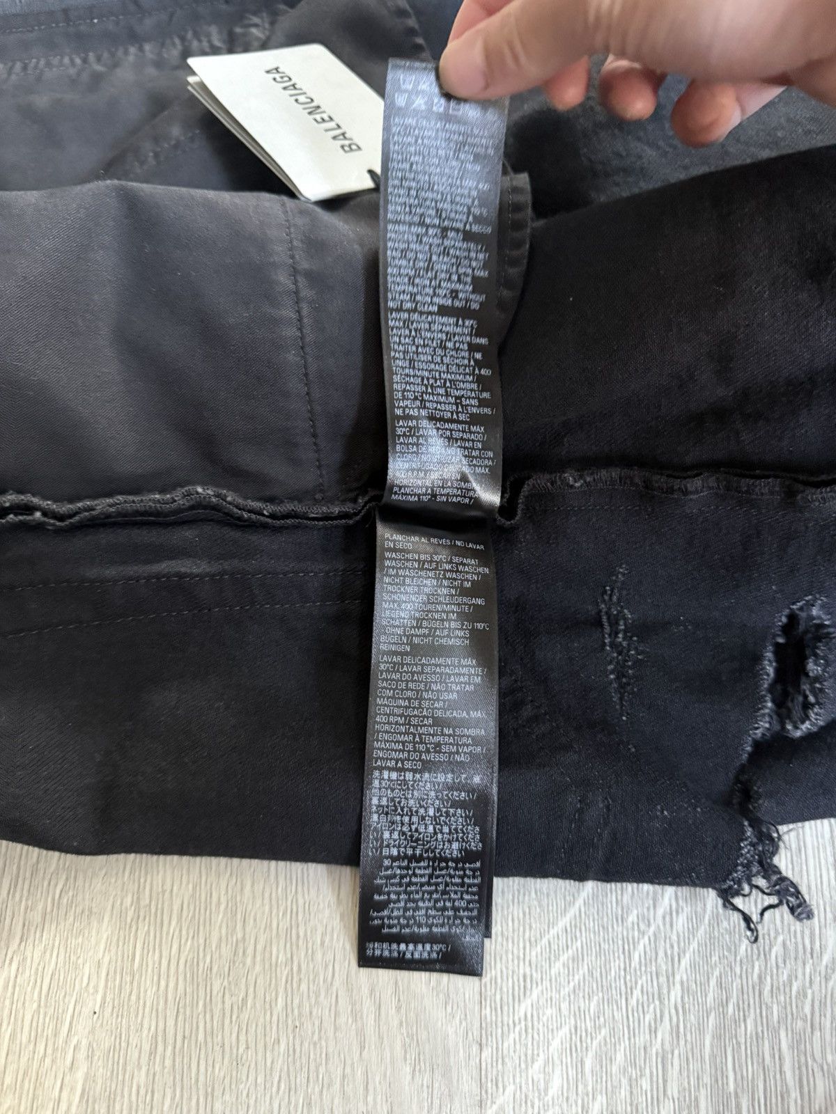 Balenciaga Balenciaga 24 Mudshow Destroyed Slashed Denim Size US 30 / EU 46 - 7 Thumbnail