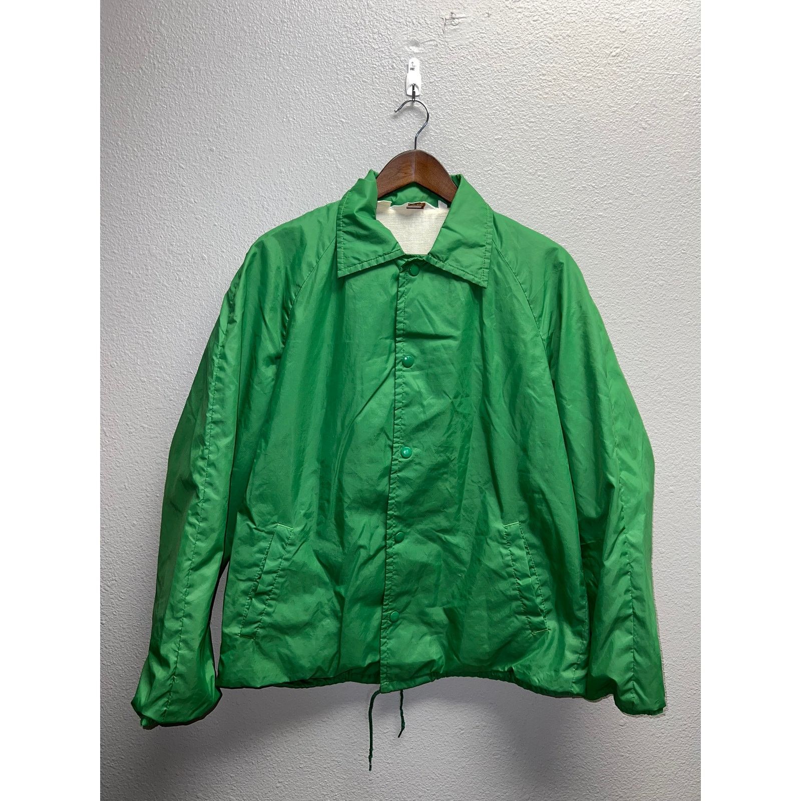 Vintage Vintage Montgomery Ward Jacket Green Blank Button Down Nylon Size US L / EU 52-54 / 3 - 1 Thumbnail