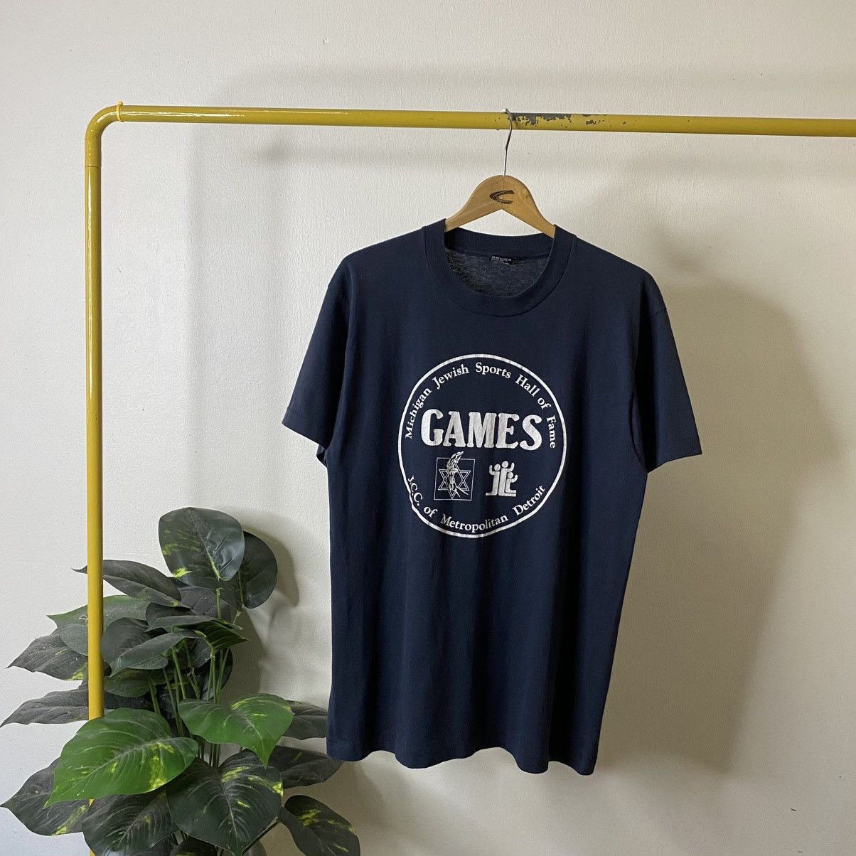 Vintage 1980s Michigan Jewish Sports Hall of Fame Games Campaign Tee Size US L / EU 52-54 / 3 - 1 Thumbnail
