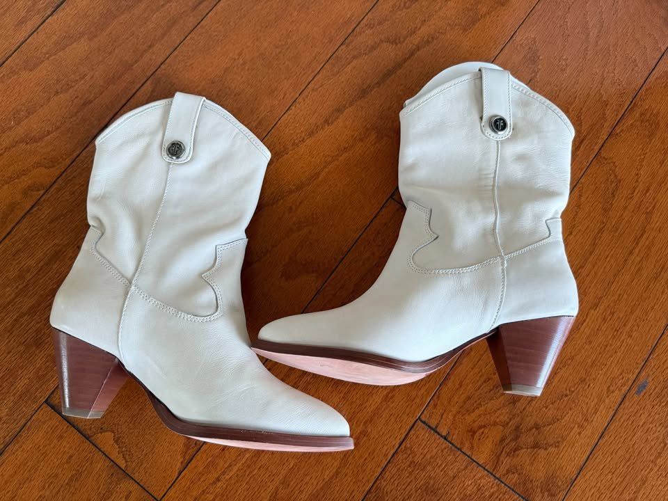 Frye Frye Women's June Western, White - 6.5M SAVE $150.00. Size US 6.5 / IT 36.5 - 8 Thumbnail