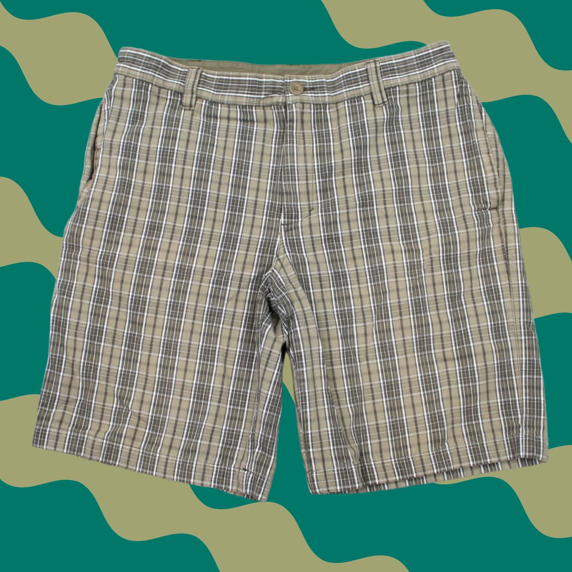 The North Face The North Face Chino Shorts Mens 36 Regular Green/White Plaid Cotton Flat Front Size US 36 / EU 52 - 1 Thumbnail
